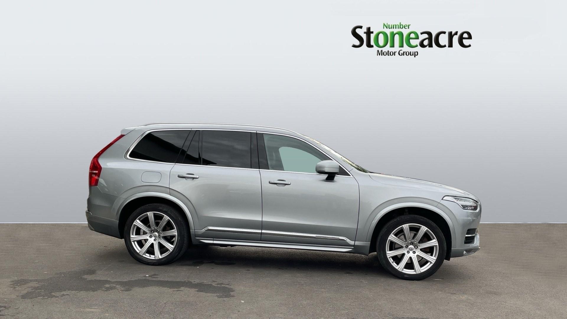 Volvo XC90 2.0 D5 Inscription 5dr AWD Geartronic (YM15FZR) image 2