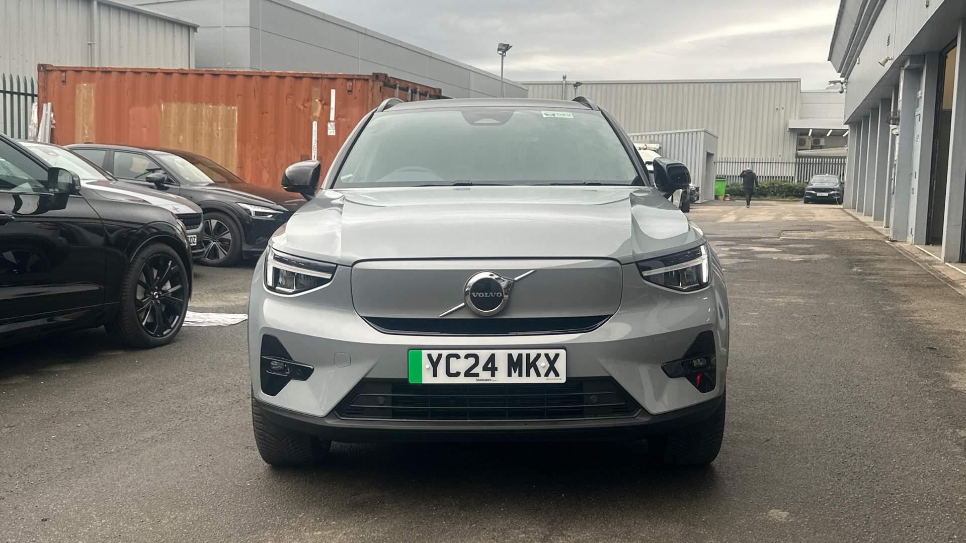 Volvo XC40 Recharge Electric 175kW Recharge Plus 69kWh 5dr Auto (YC24MKX) image 11