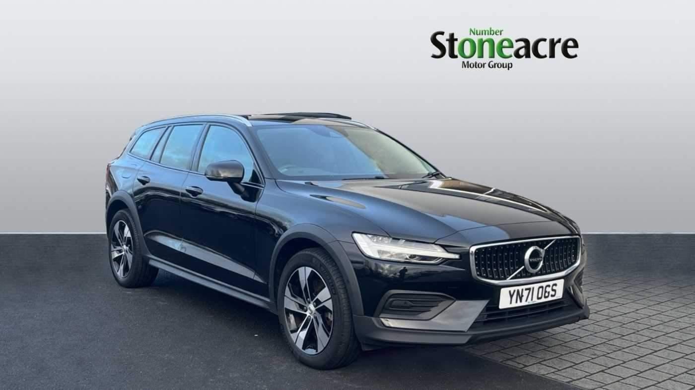 Volvo V60 2.0 B5P Cross Country 5dr AWD Auto (YN71OGS) image 0