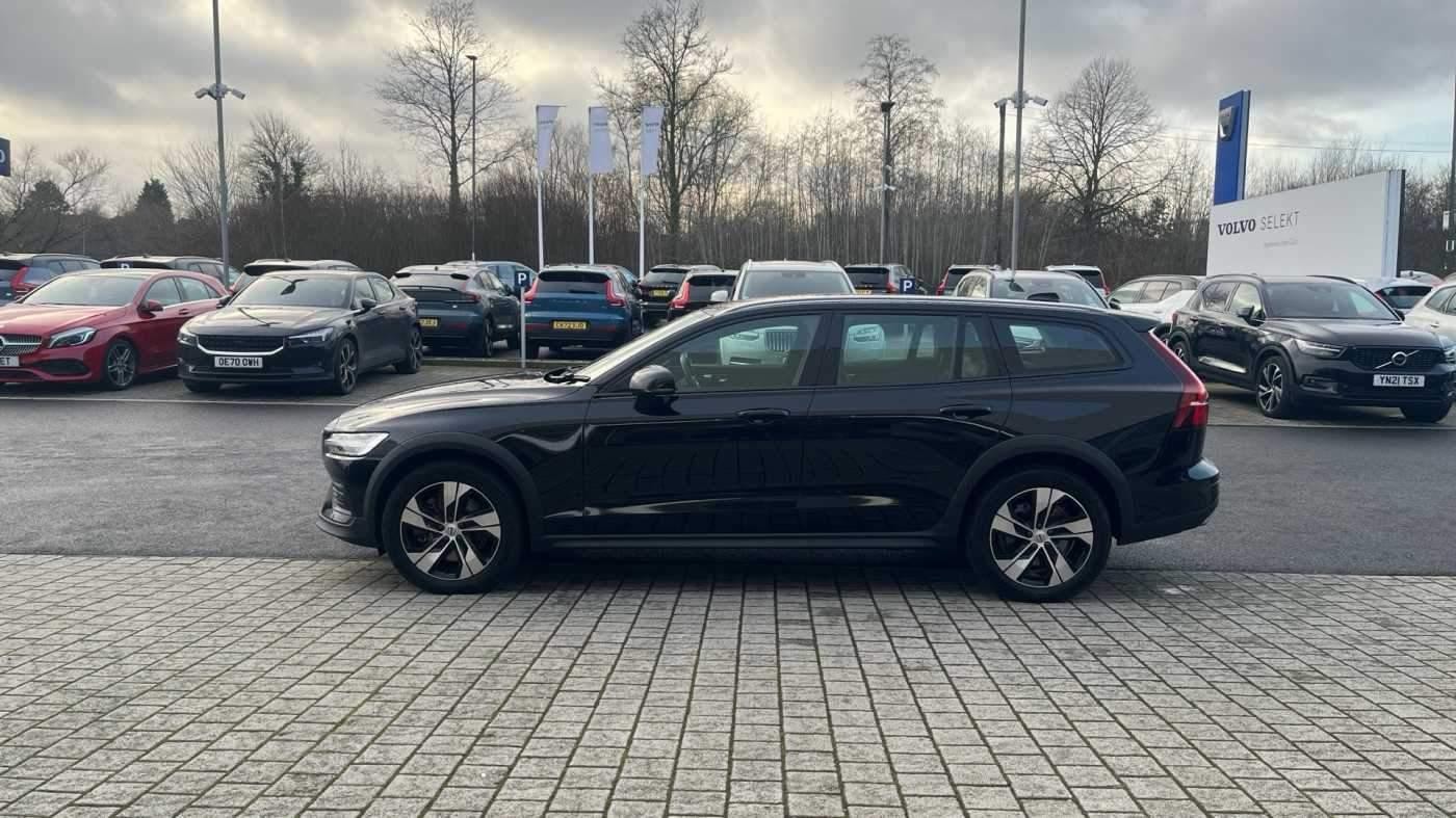 Volvo V60 2.0 B5P Cross Country 5dr AWD Auto (YN71OGS) image 7
