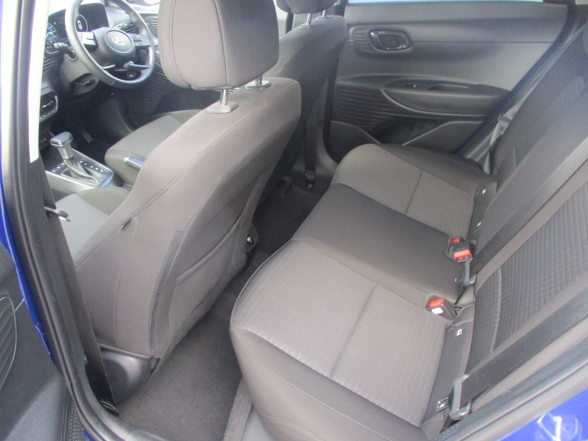 Hyundai i20 1.0 T-GDi MHEV Premium DCT Euro 6 (s/s) 5dr (ML72LGY) image 12