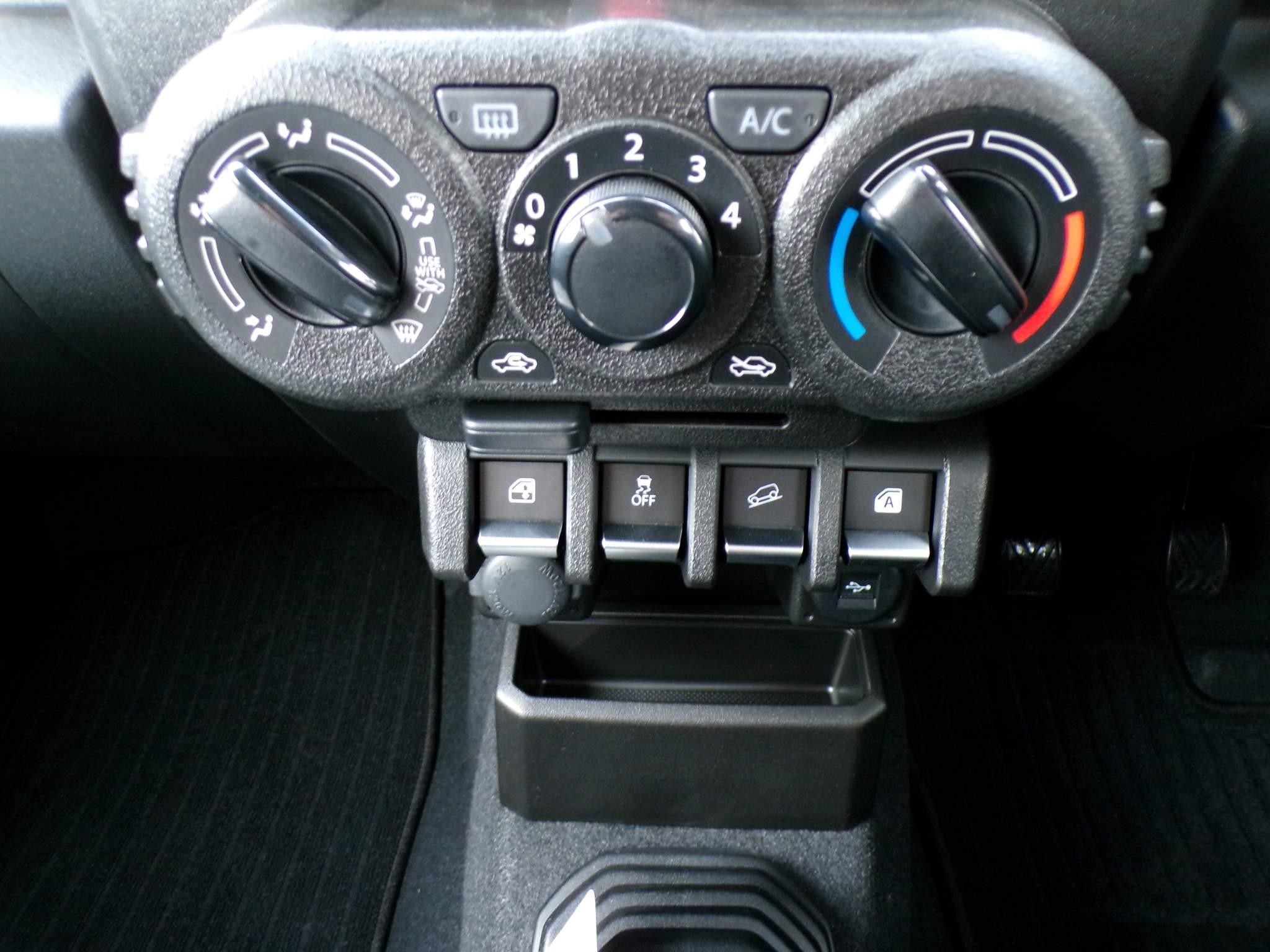 Suzuki Jimny Commercial 1.5 ALLGRIP Commercial 4WD (YE24XOX) image 14