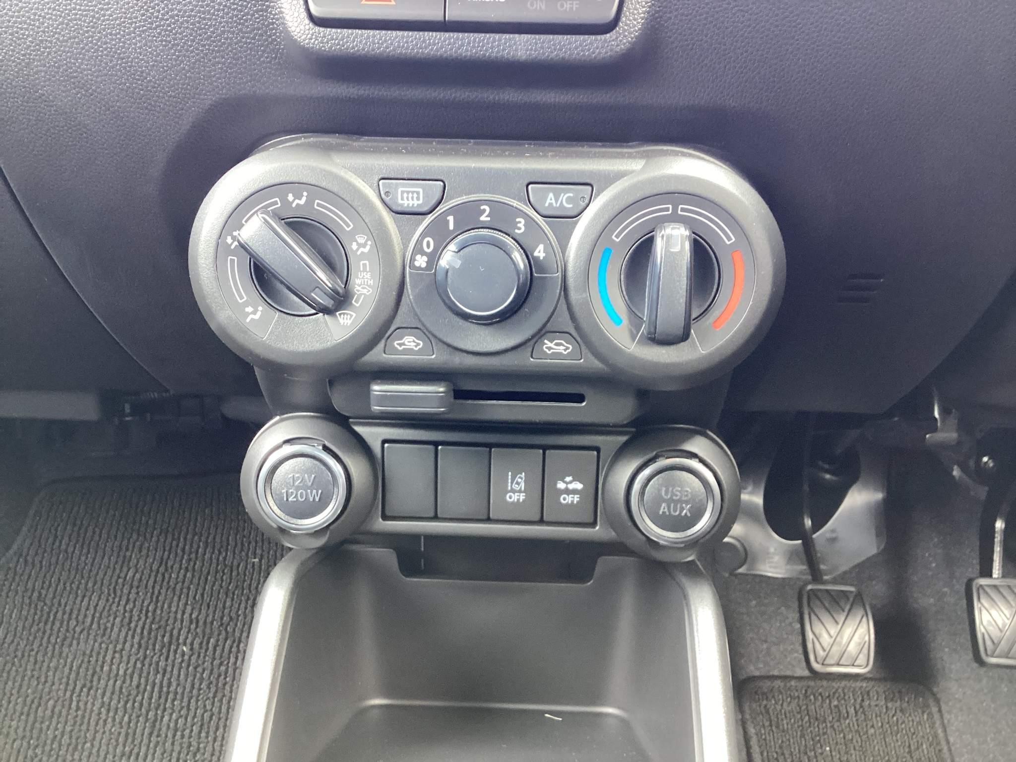 Suzuki Ignis 1.2 Dualjet 12V Hybrid SZ-T 5dr (NA24OCE) image 20