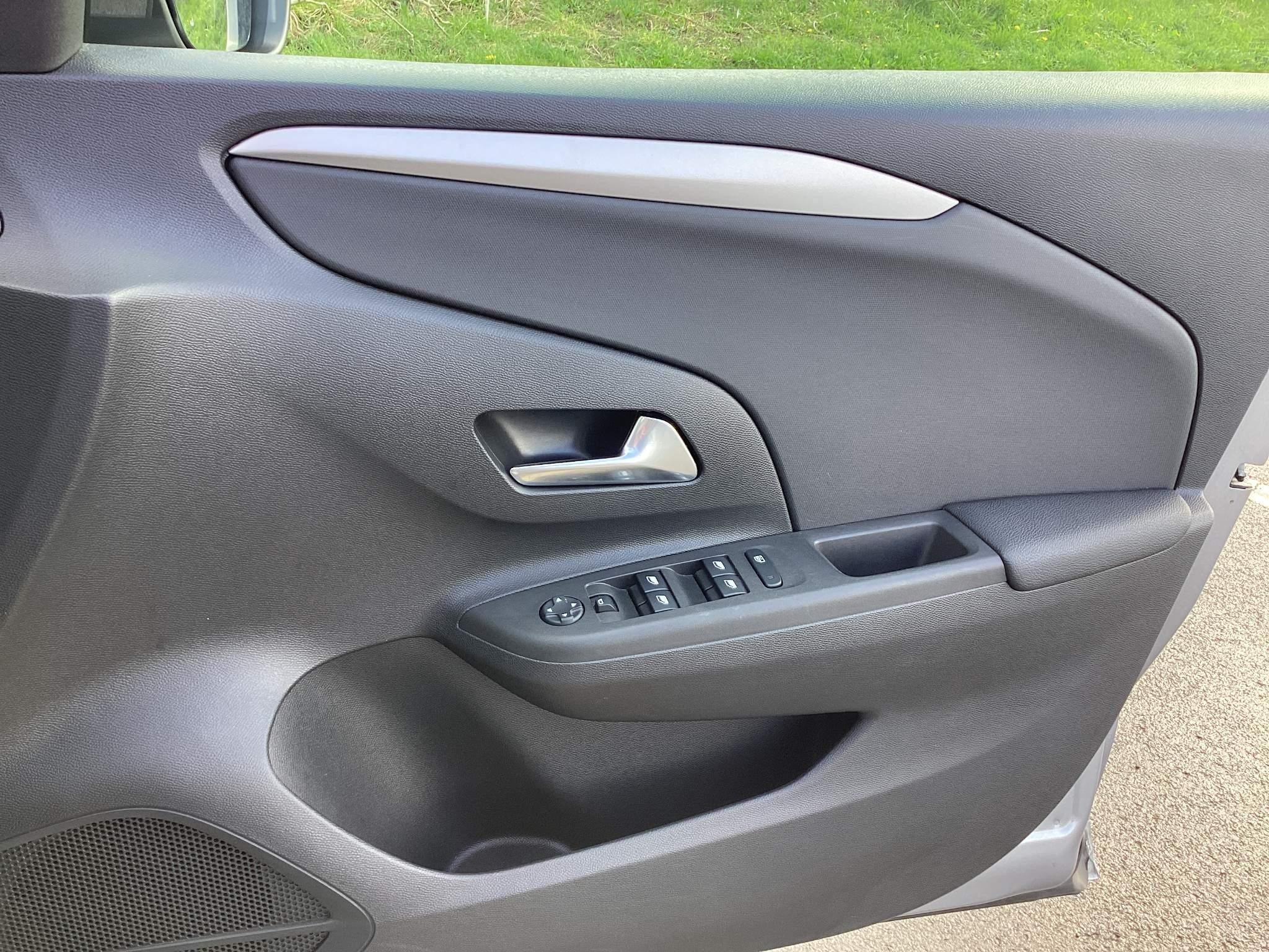 Vauxhall Corsa 1.2 SE Euro 6 5dr (YY71PGX) image 20
