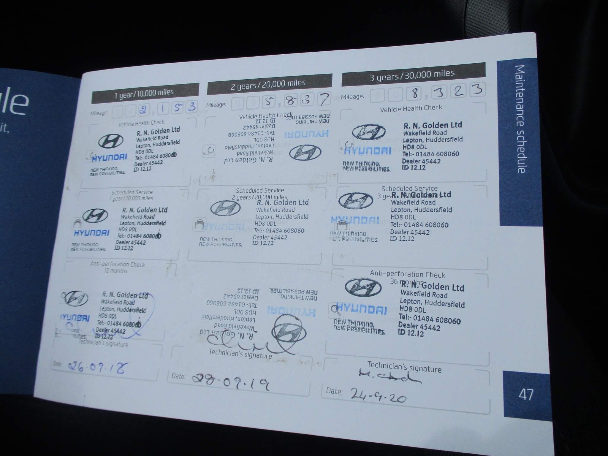 Hyundai i10 1.0 Premium Euro 6 5dr (SA67ODS) image 28