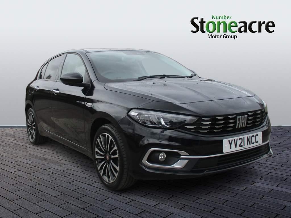 Fiat Tipo 1.0 Life Euro 6 (s/s) 5dr (YV21NCC) image 0