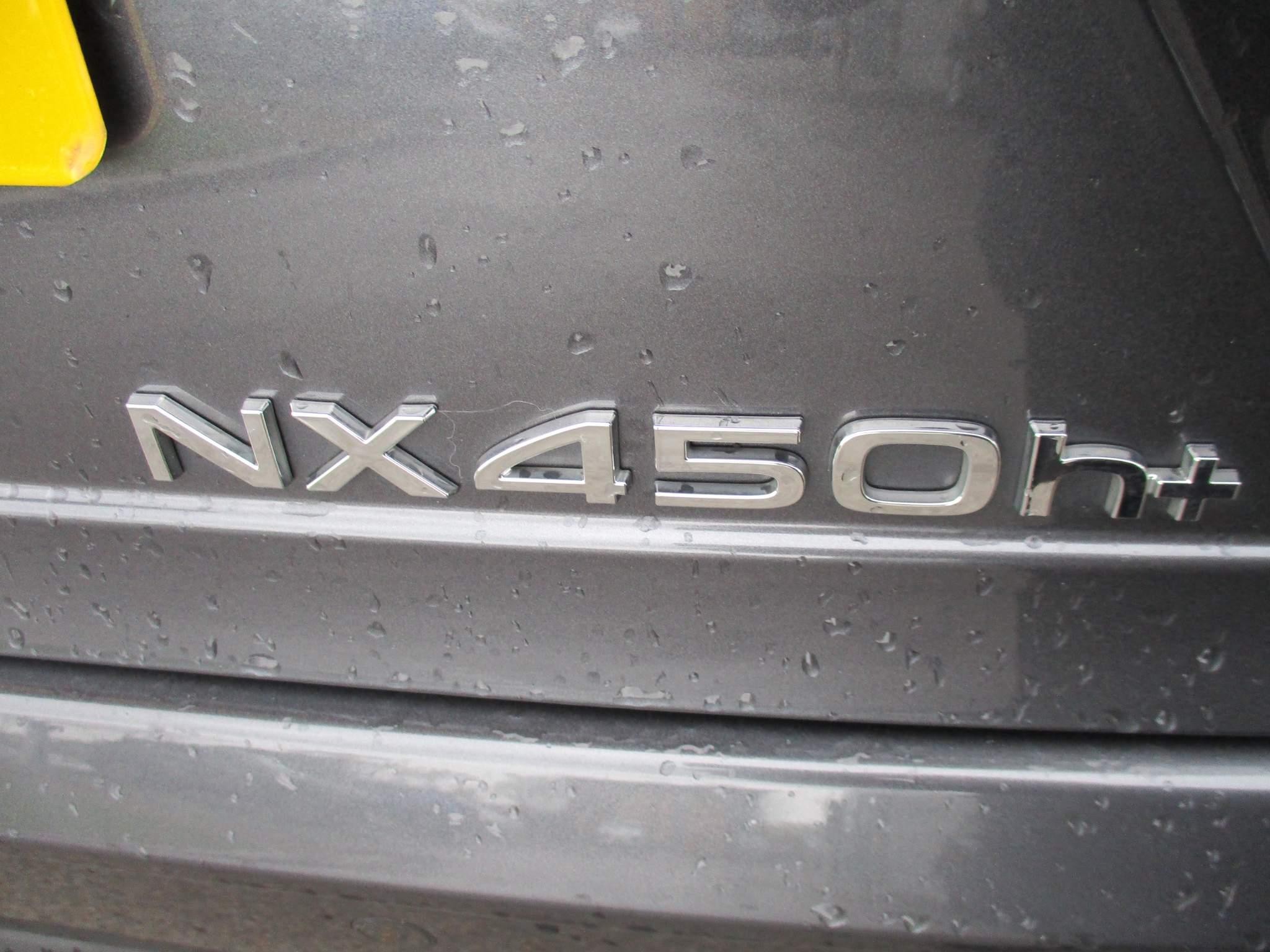 Lexus NX 450h+ 2.5 5dr Premium Plus Pack/Sunroof (NU73HZX) image 45