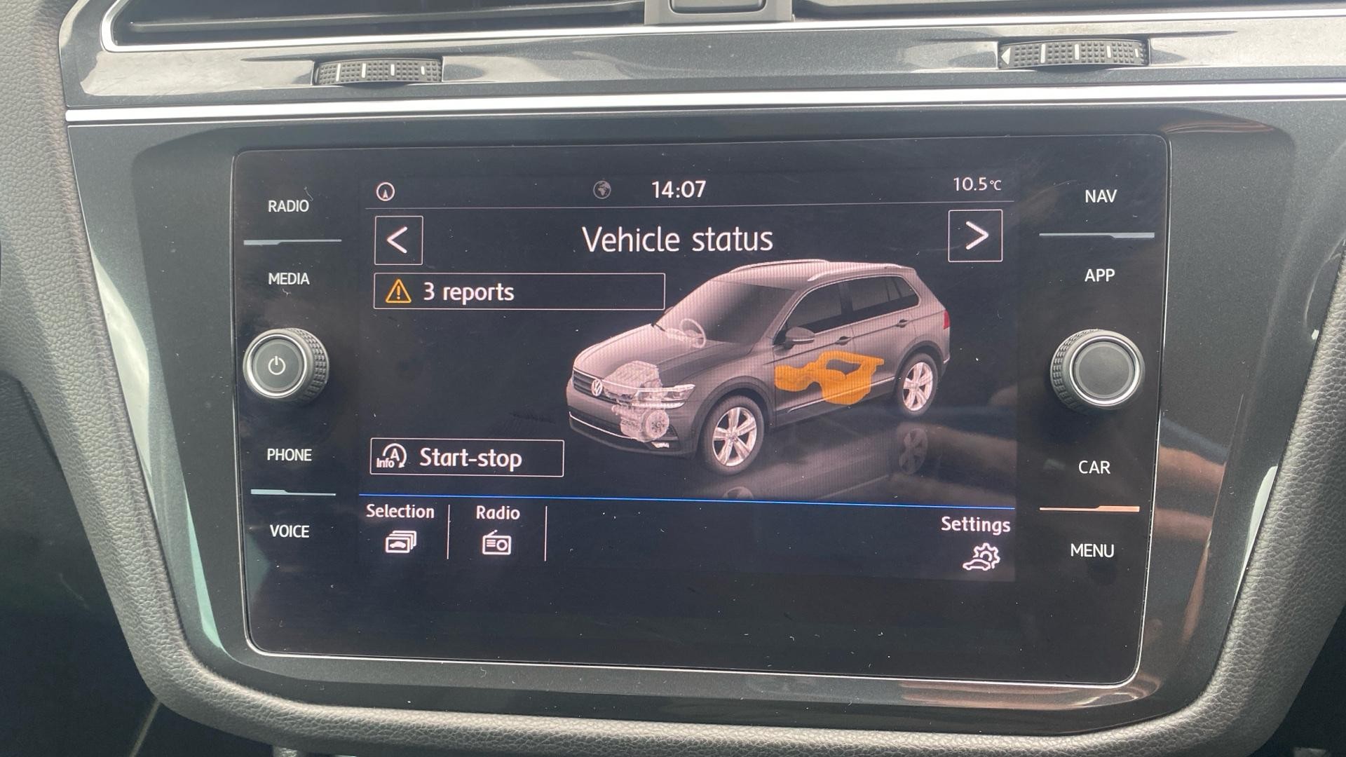 Volkswagen Tiguan 2.0 TDI SE Navigation DSG Euro 6 (s/s) 5dr (ML68VVS) image 29