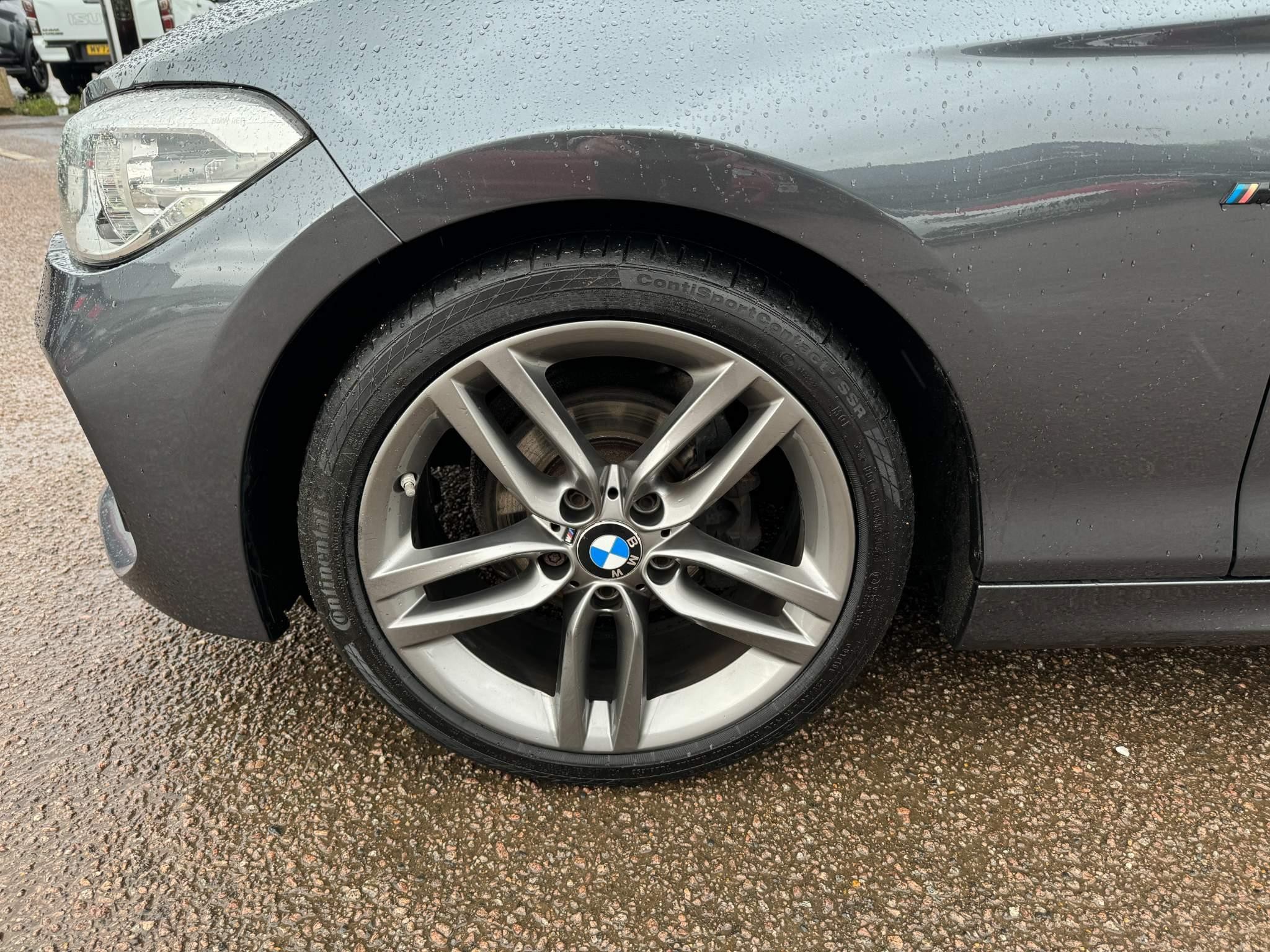 BMW 1 Series 2.0 118d M Sport Euro 6 (s/s) 3dr (CA67VUH) image 8