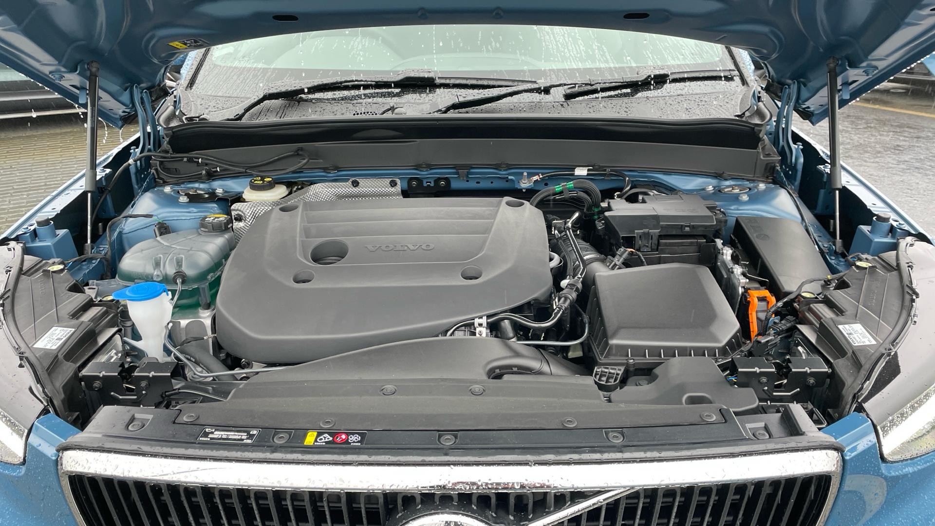 Volvo XC40 Core B3 (163 hp) Auto (NL24YEU) image 33