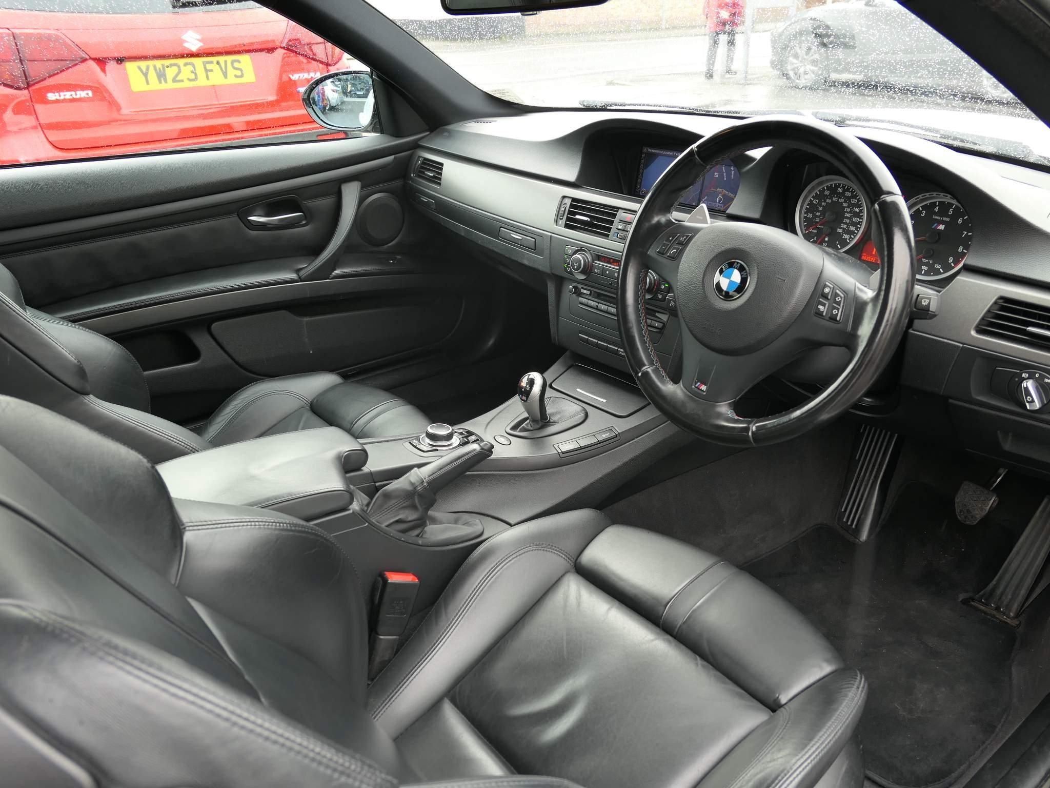 BMW M3 M3 Coupe (SM12XOF) image 9
