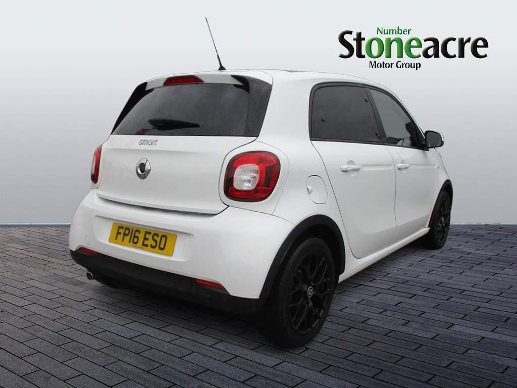 Smart ForFour 0.9T Edition White Hatchback 5dr Petrol Manual Euro 6 (s/s) (90 ps) (FP16ESO) image 2