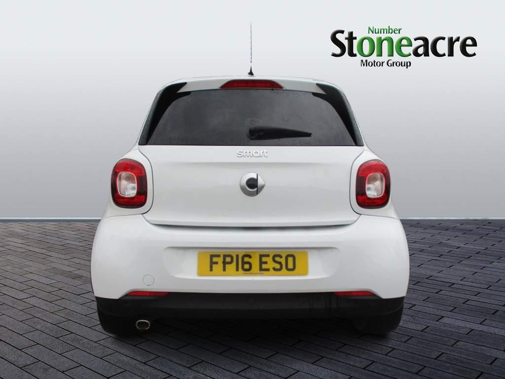 Smart ForFour 0.9T Edition White Hatchback 5dr Petrol Manual Euro 6 (s/s) (90 ps) (FP16ESO) image 3