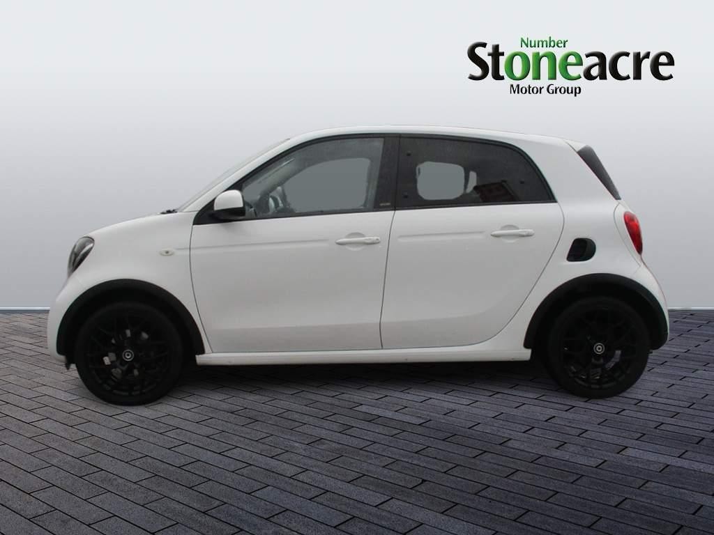 Smart ForFour 0.9T Edition White Hatchback 5dr Petrol Manual Euro 6 (s/s) (90 ps) (FP16ESO) image 5