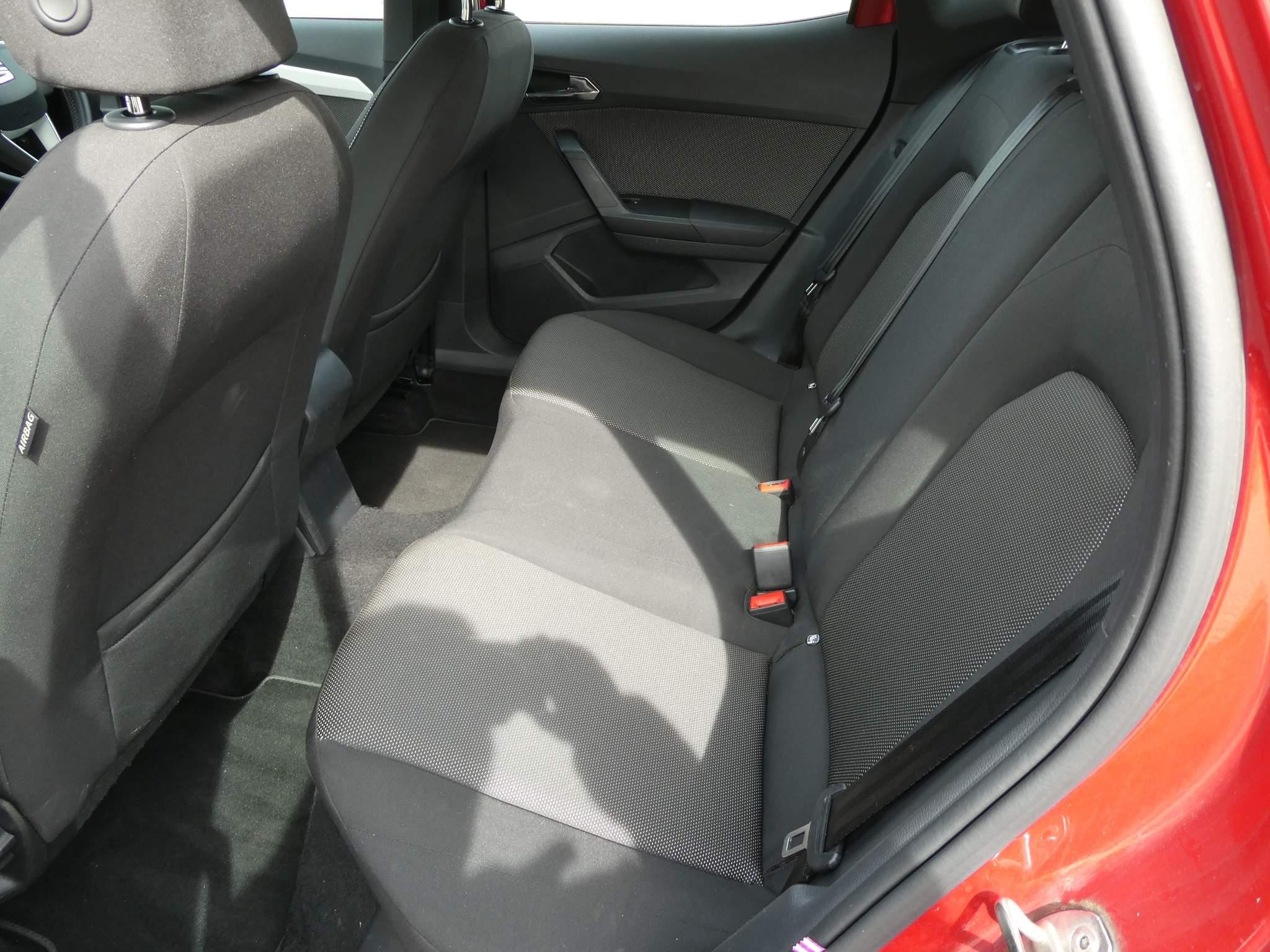SEAT Arona 1.0 TSI XCELLENCE Euro 6 (s/s) 5dr (KM68ZGH) image 17