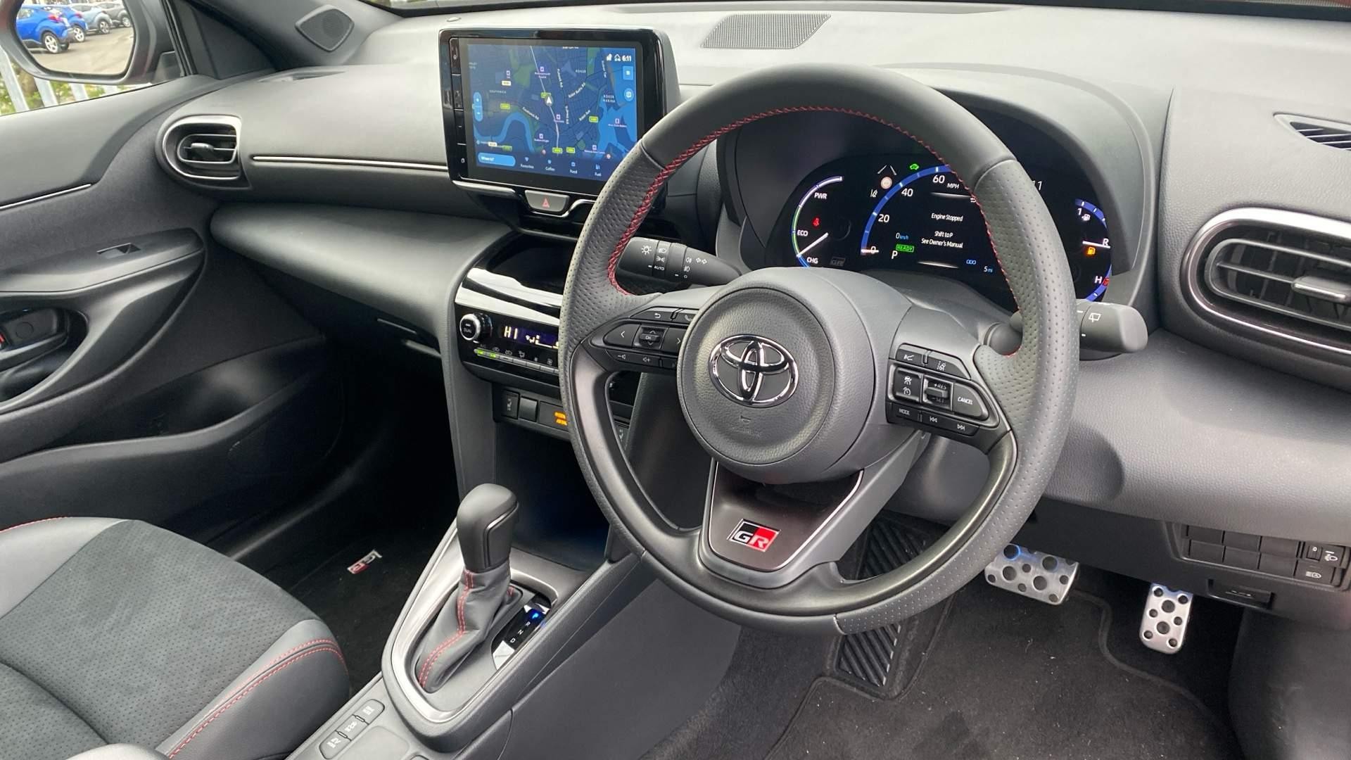 Toyota Yaris Cross 1.5 Hybrid GR Sport 5dr CVT (NG73TFV) image 11