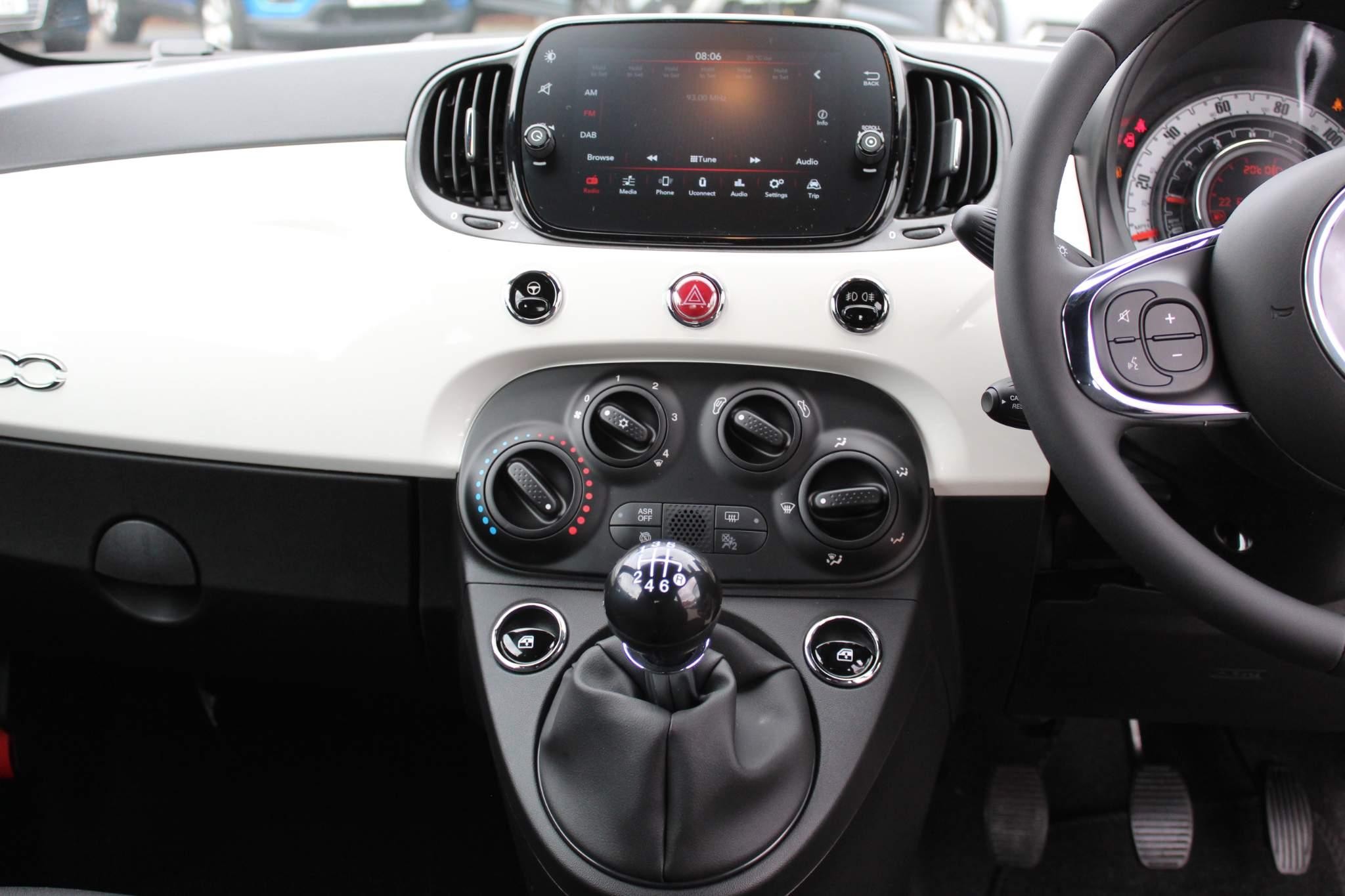 Fiat 500c Hybrid 1.0 Mild Hybrid 2dr (MX24ZXP) image 19