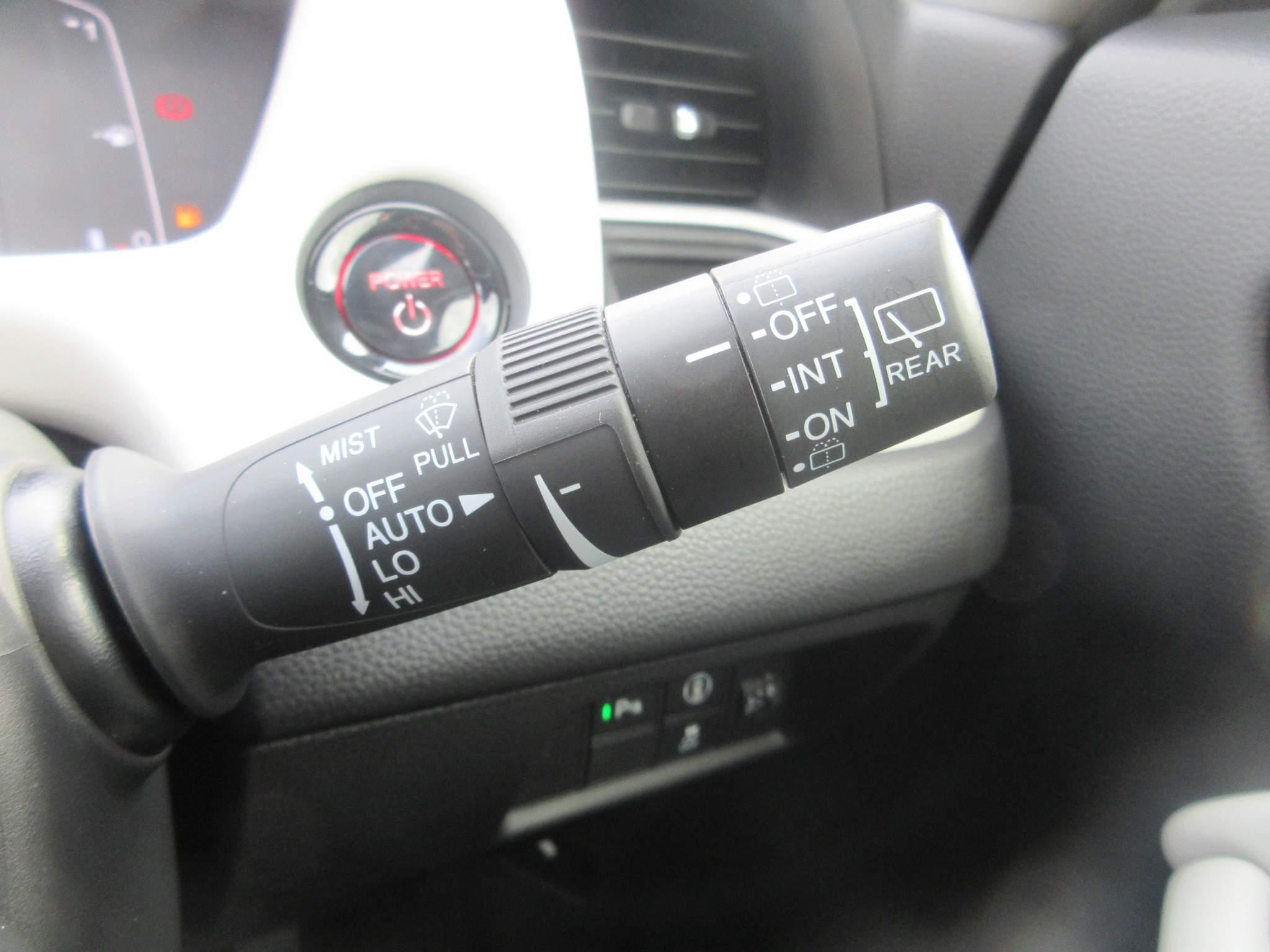 Honda Jazz 1.5 h i-MMD EX Hatchback 5dr Petrol Hybrid eCVT Euro 6 (s/s) (107 ps) (WK70HXR) image 25