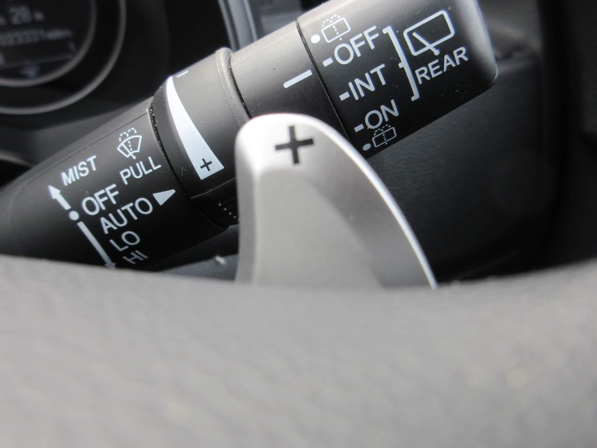 Honda Jazz 1.3 i-VTEC EX 5dr CVT (YT68YYR) image 29