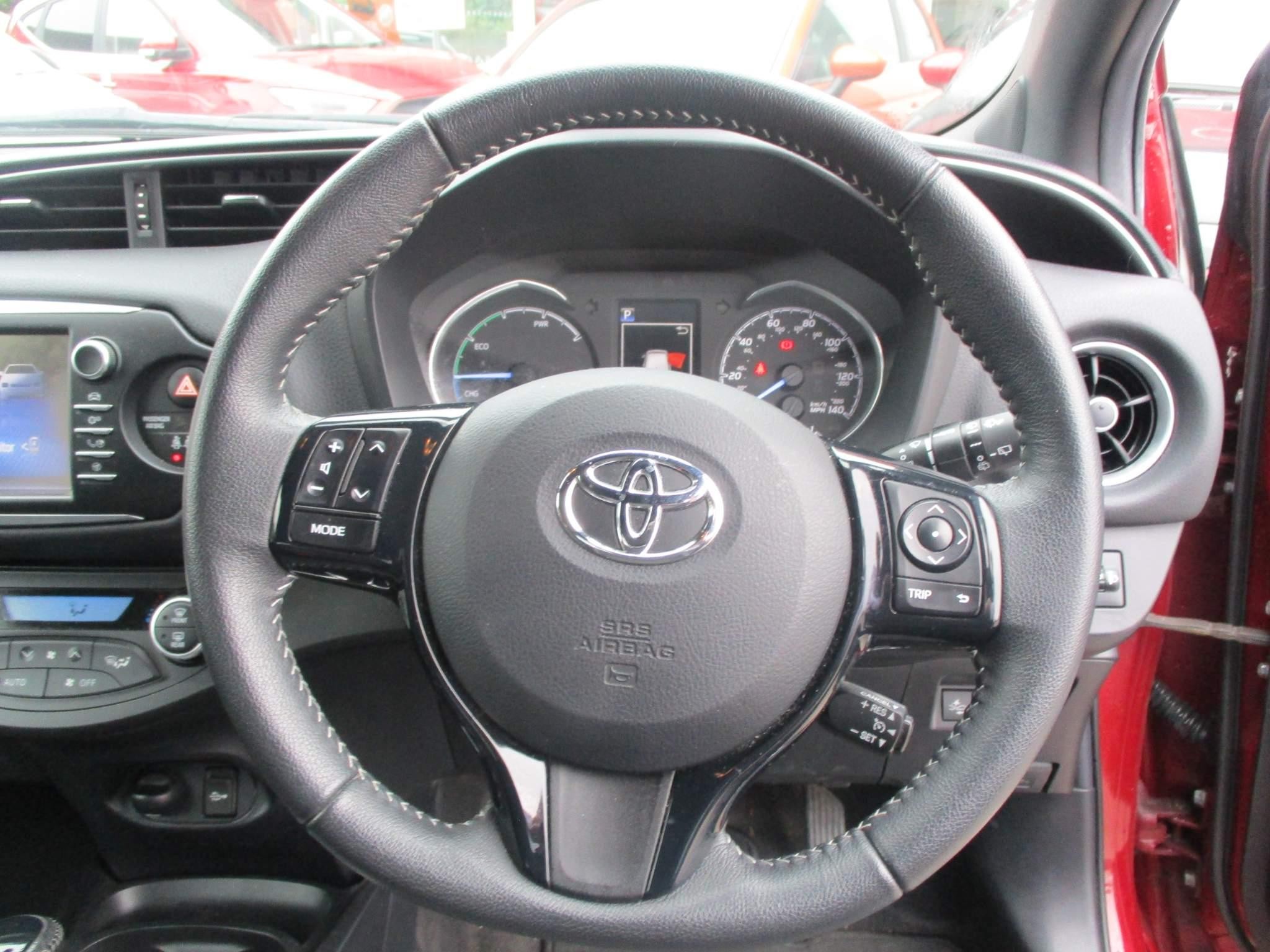 Toyota Yaris 1.5 Hybrid Excel 5dr CVT (FV19HRM) image 15