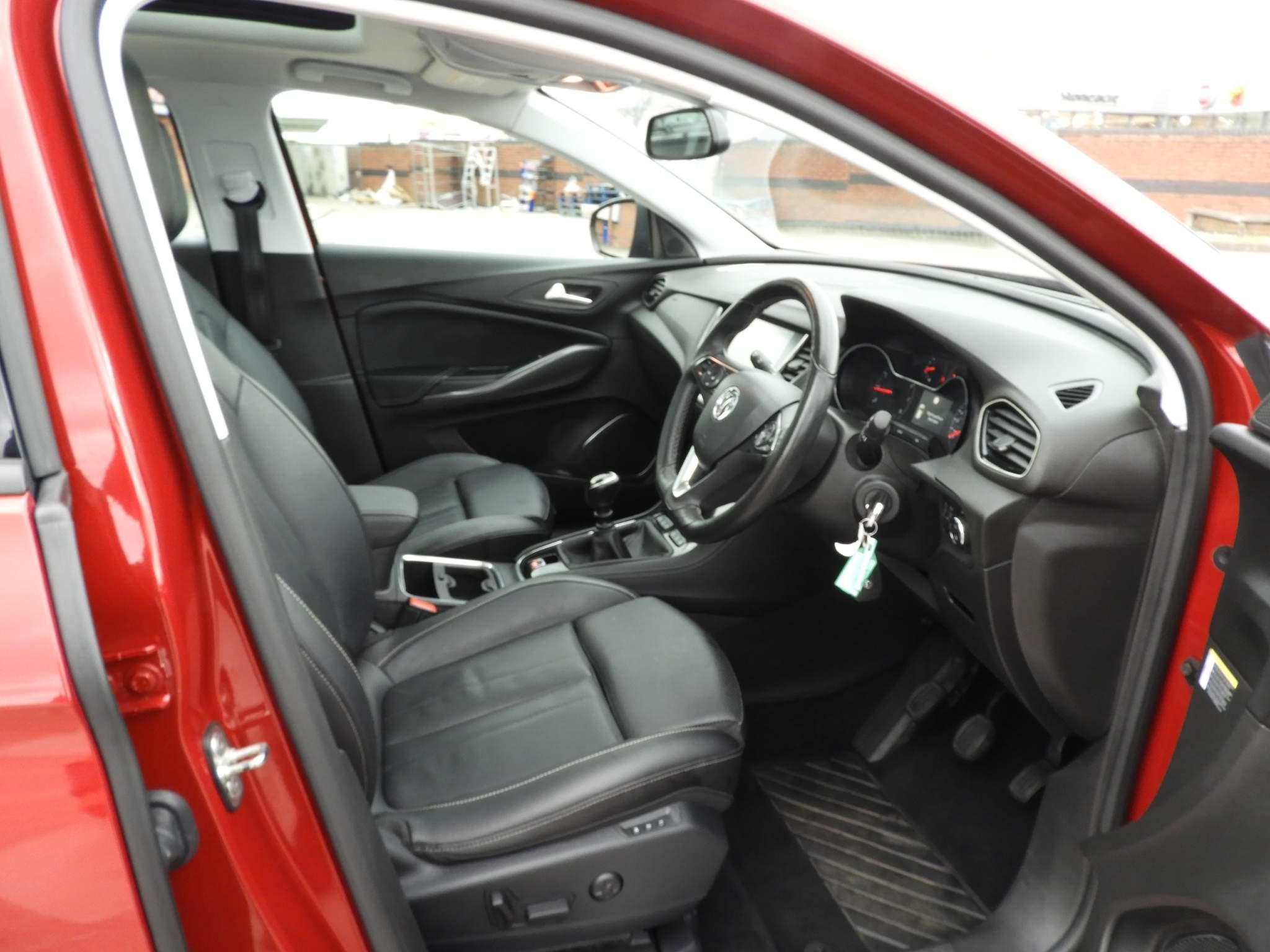 Vauxhall Grandland X 1.5 Turbo D Elite Nav 5dr (PJ70TFF) image 10