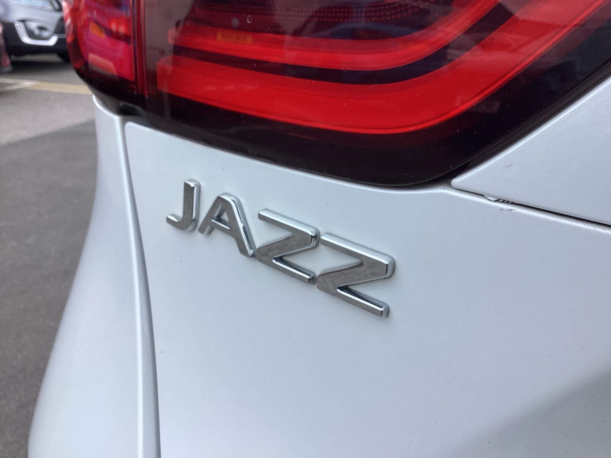 Honda Jazz 1.5 h i-MMD EX Hatchback 5dr Petrol Hybrid eCVT Euro 6 (s/s) (107 ps) (NU70FNS) image 15