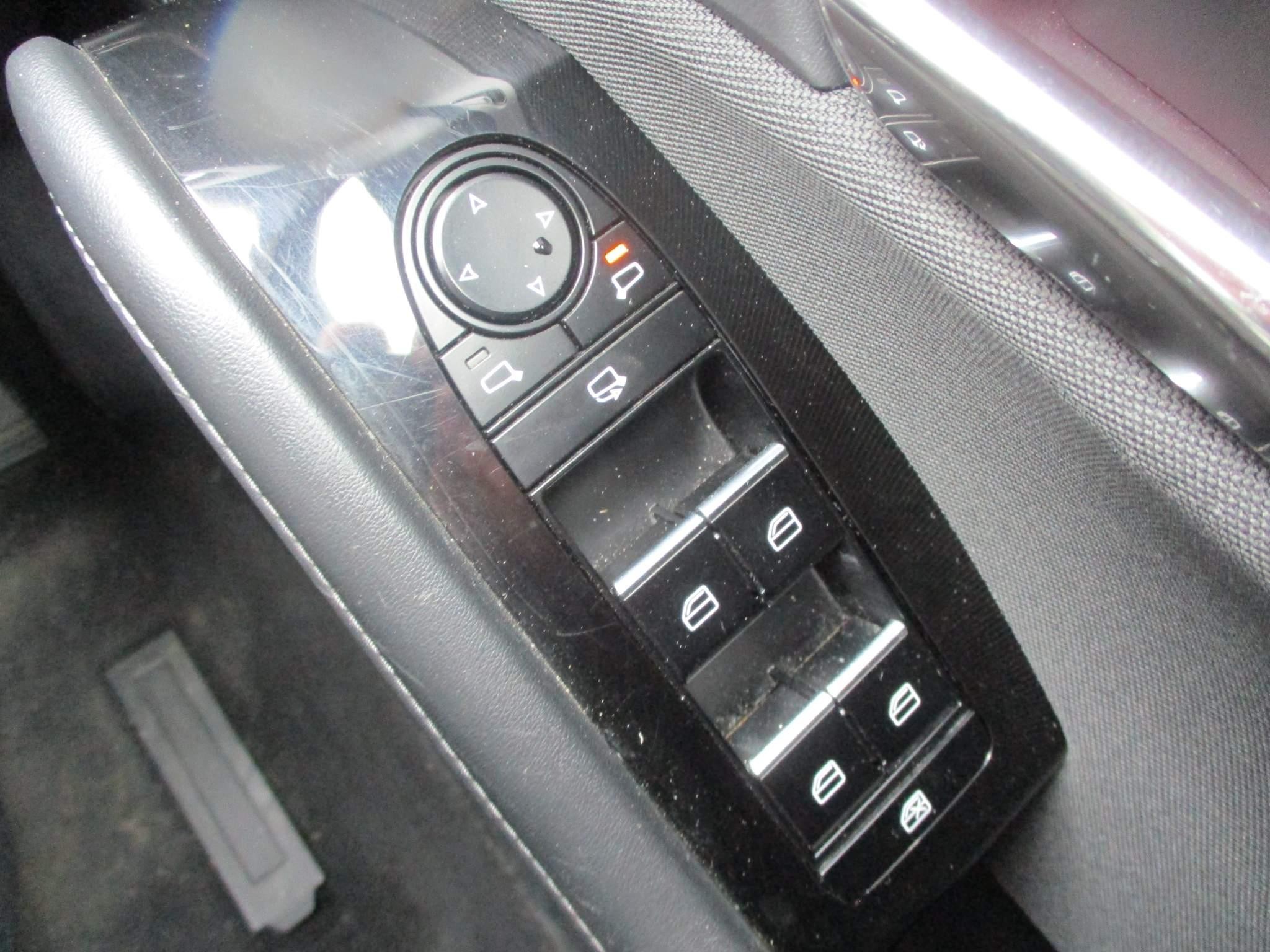 Mazda CX-30 2.0 e-SKYACTIV G MHEV Sport Lux SUV 5dr Petrol Manual Euro 6 (s/s) (122 ps) (LK21NBE) image 21