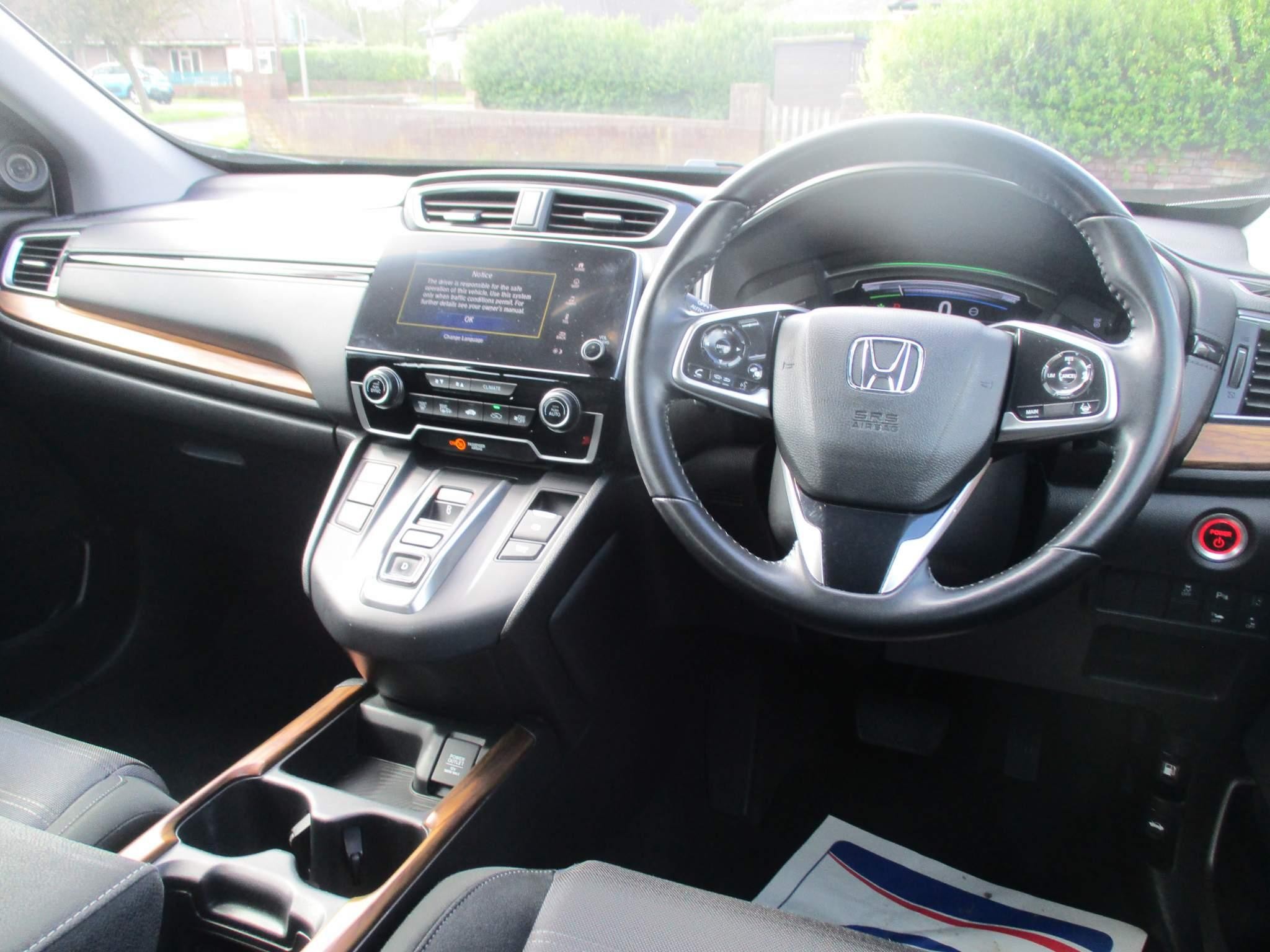 Honda CR-V 2.0 i-MMD Hybrid SE 2WD 5dr eCVT (DG21ATZ) image 14