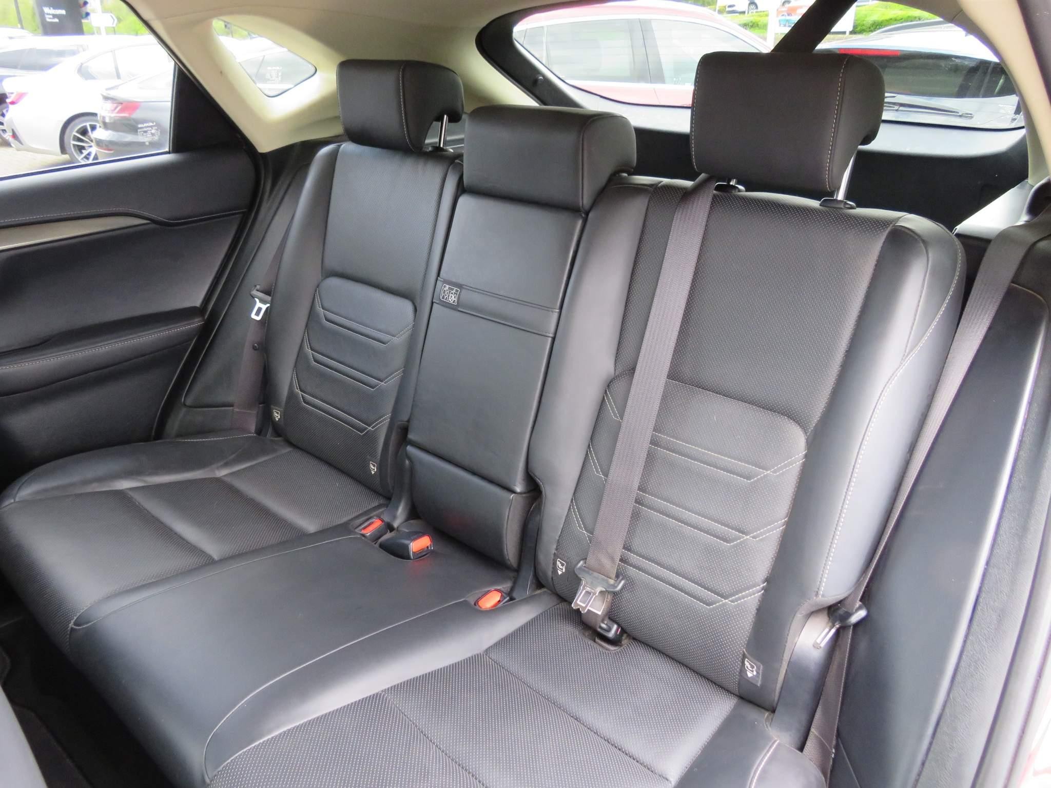 Lexus NX 2.5 300h Luxury SUV 5dr Petrol Hybrid E-CVT 4WD Euro 6 (s/s) (197 ps) (NL16UKA) image 19