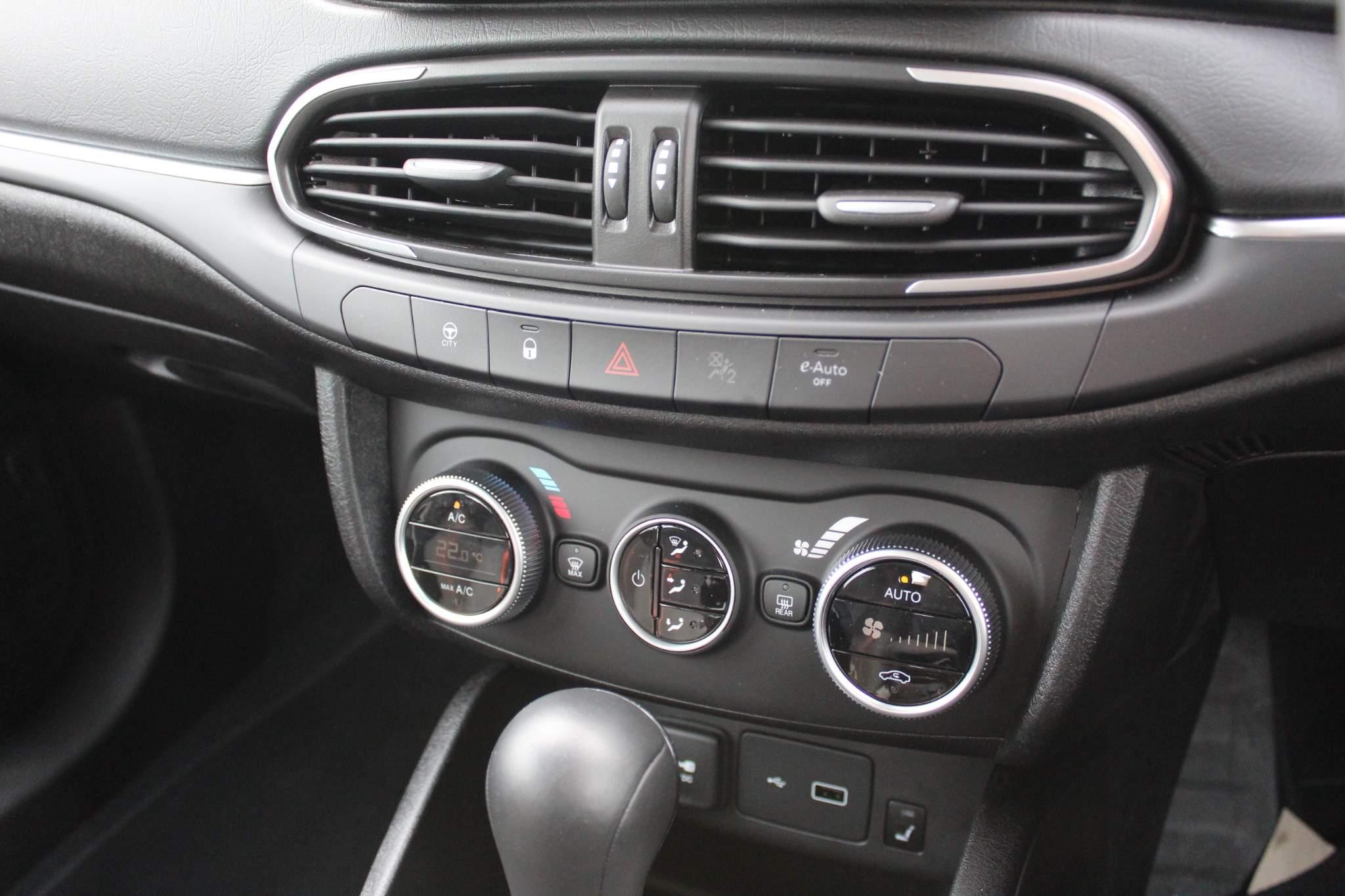 Fiat Tipo 1.5 FireFly Turbo MHEV Garmin DCT Euro 6 (s/s) 5dr (MT23LNX) image 16