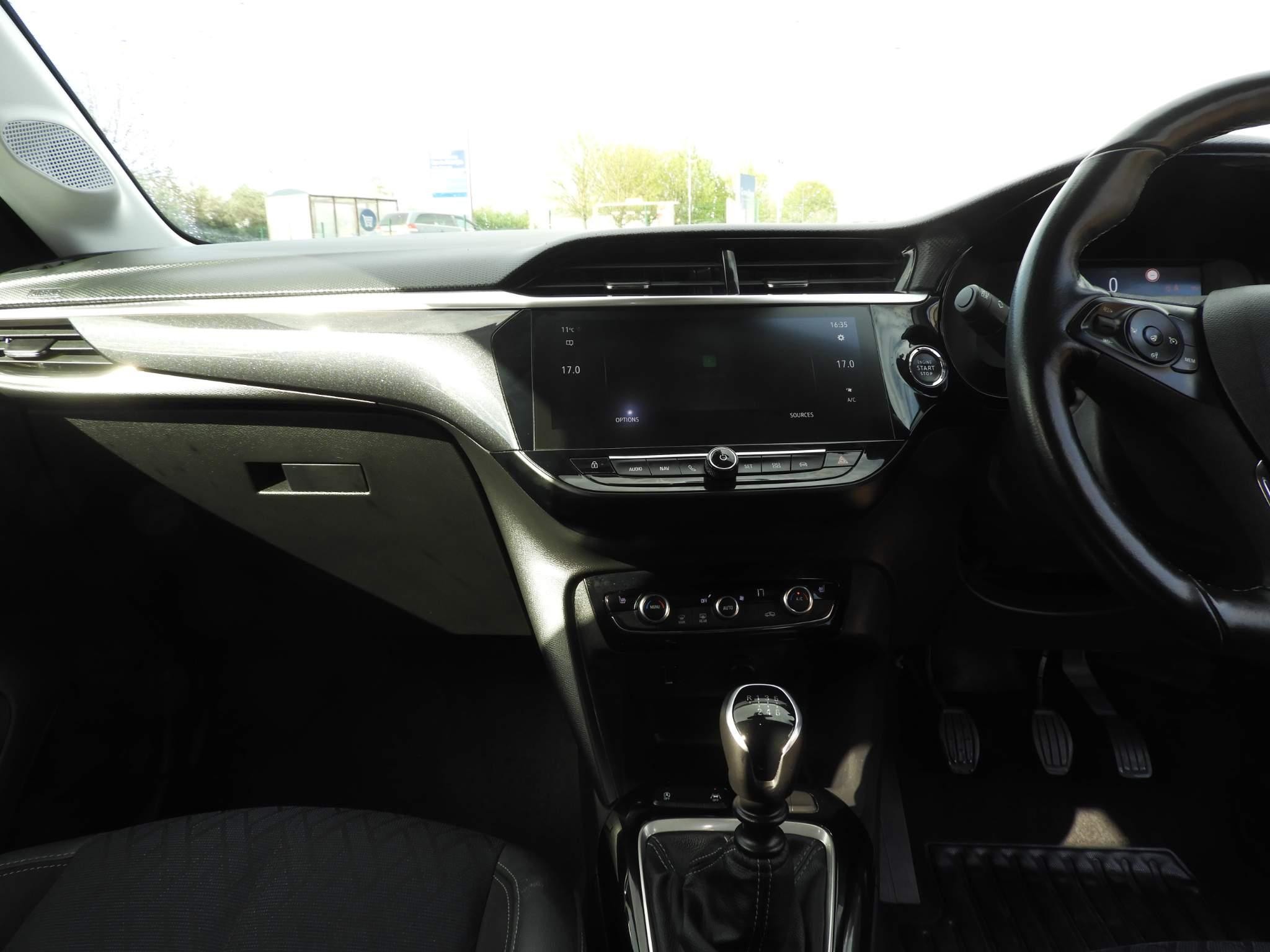 Vauxhall Corsa 1.2 Turbo Elite Nav Premium Hatchback 5dr Petrol Manual Euro 6 (s/s) (100 ps) (DV70FPL) image 11
