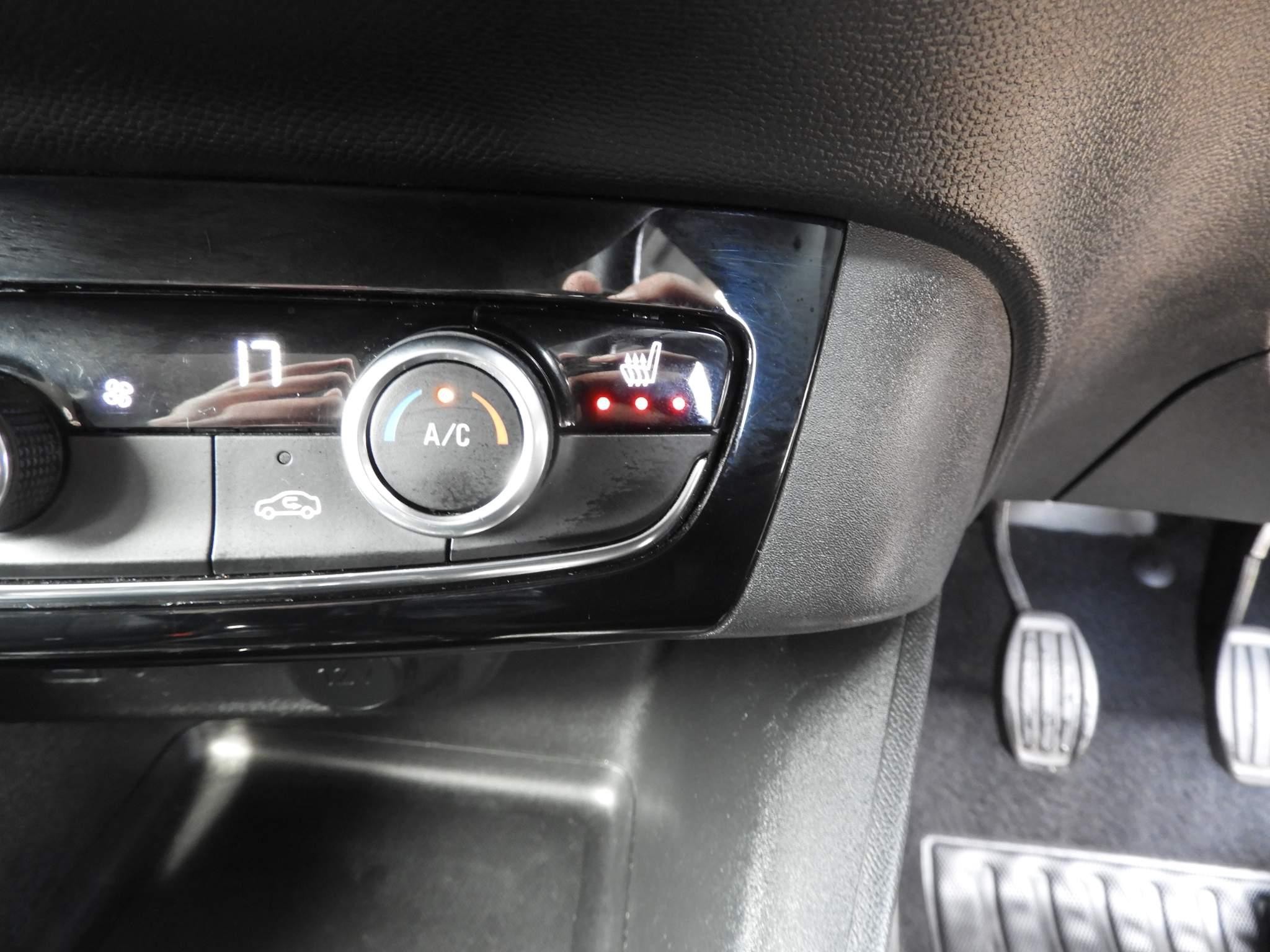 Vauxhall Corsa 1.2 Turbo Elite Nav Premium Hatchback 5dr Petrol Manual Euro 6 (s/s) (100 ps) (DV70FPL) image 20