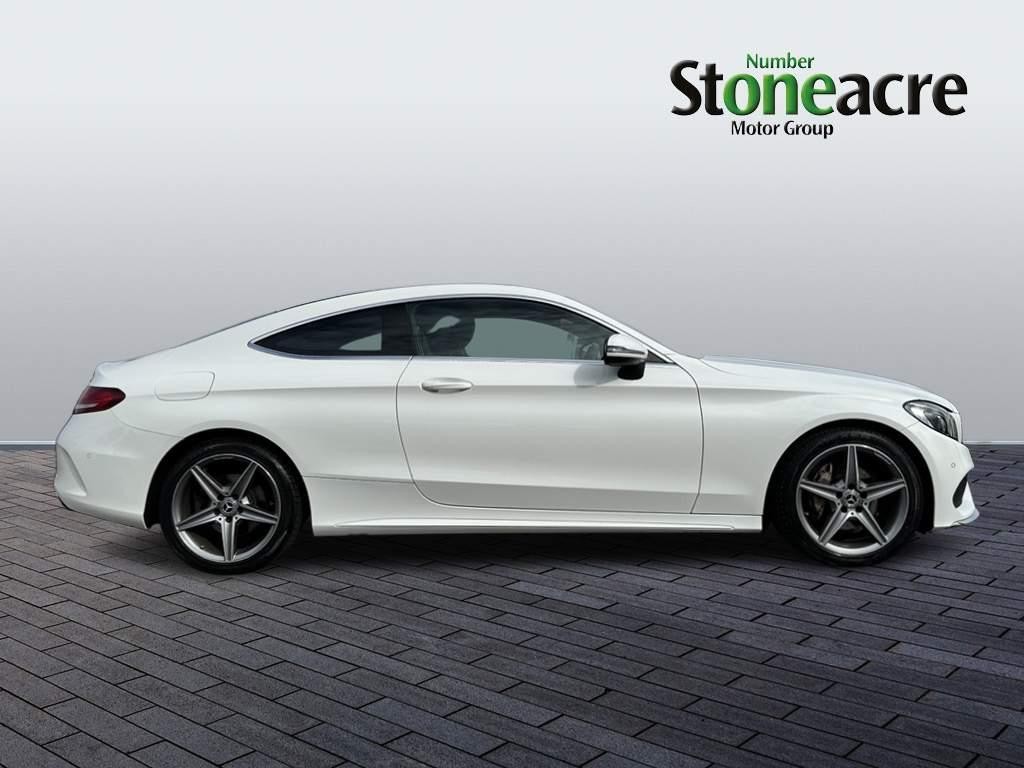 Mercedes-Benz C-Class 2.1 C220d AMG Line Coupe 2dr Diesel G-Tronic+ Euro 6 (s/s) (170 ps) (NV17KWG) image 1