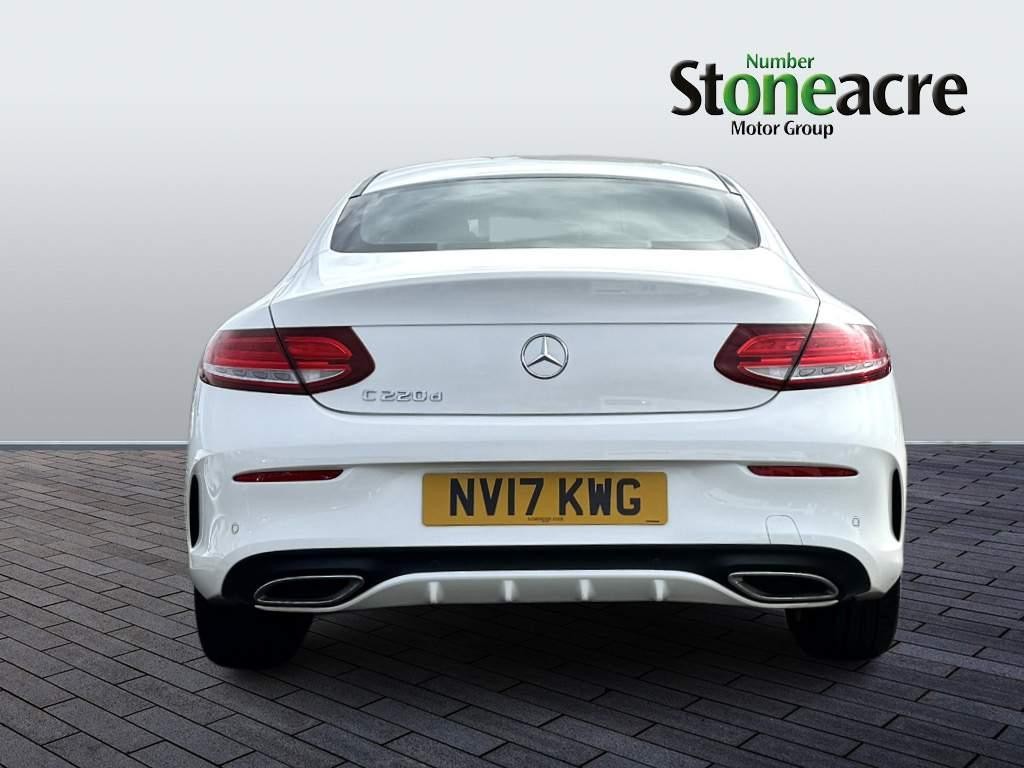 Mercedes-Benz C-Class 2.1 C220d AMG Line Coupe 2dr Diesel G-Tronic+ Euro 6 (s/s) (170 ps) (NV17KWG) image 3