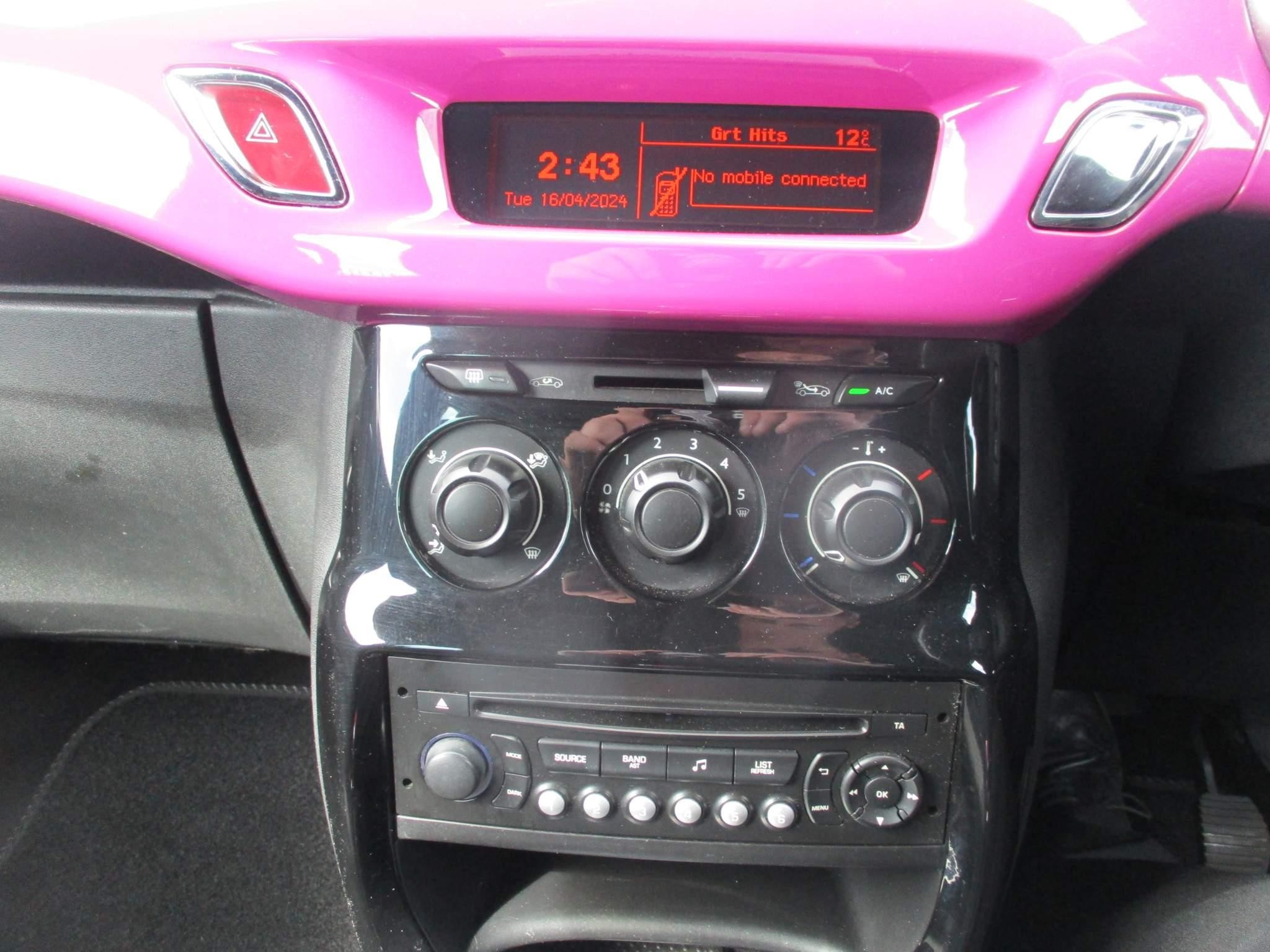 Citroen DS3 1.6 VTi DStyle Pink Euro 5 3dr (ST14MDZ) image 19