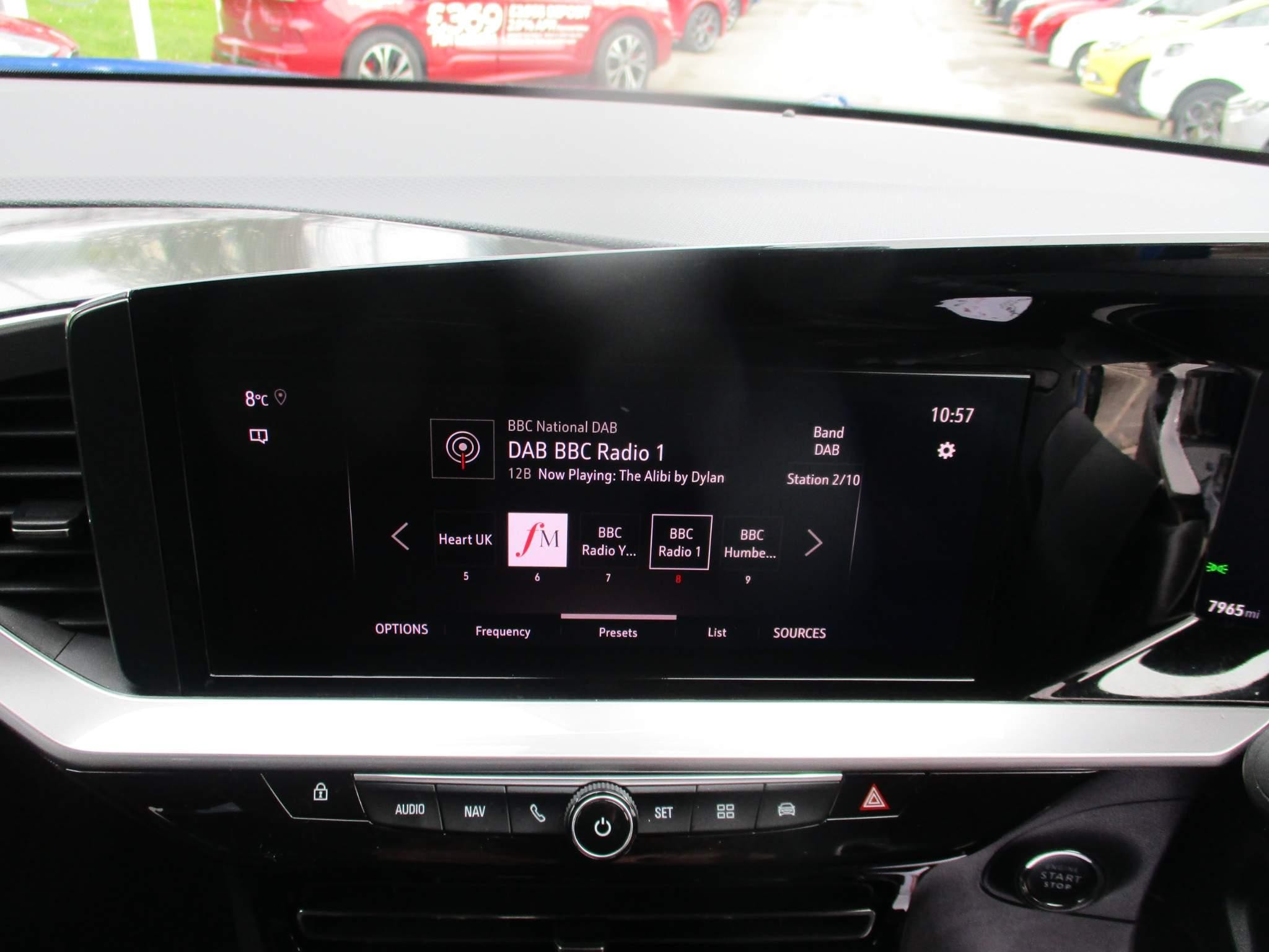 Vauxhall Mokka 1.2 Turbo Launch Edition 5dr Auto (YW21HPX) image 16
