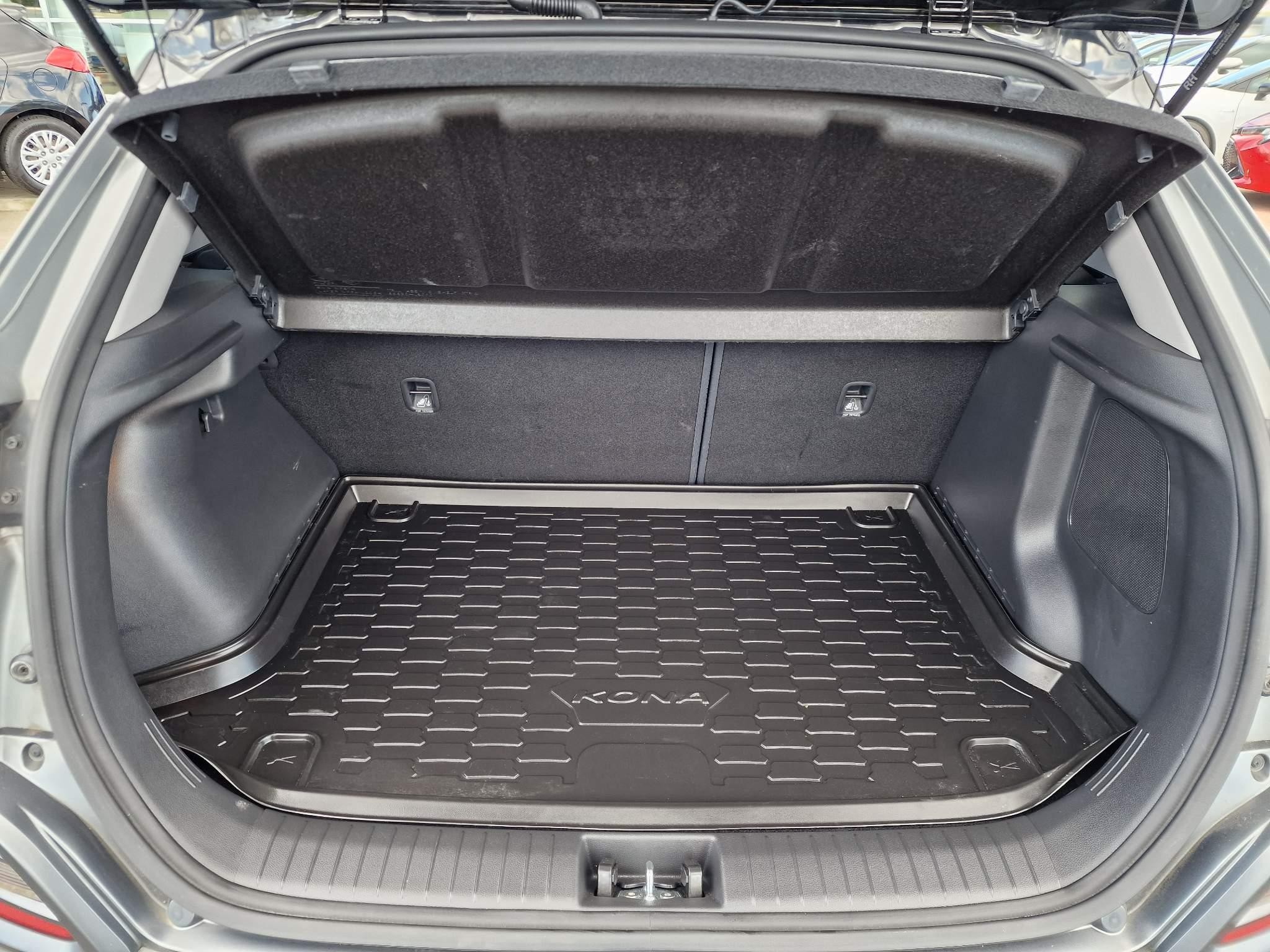 Hyundai KONA 1.6 T-GDi Premium GT DCT 4WD Euro 6 (s/s) 5dr (NL69ZRR) image 13