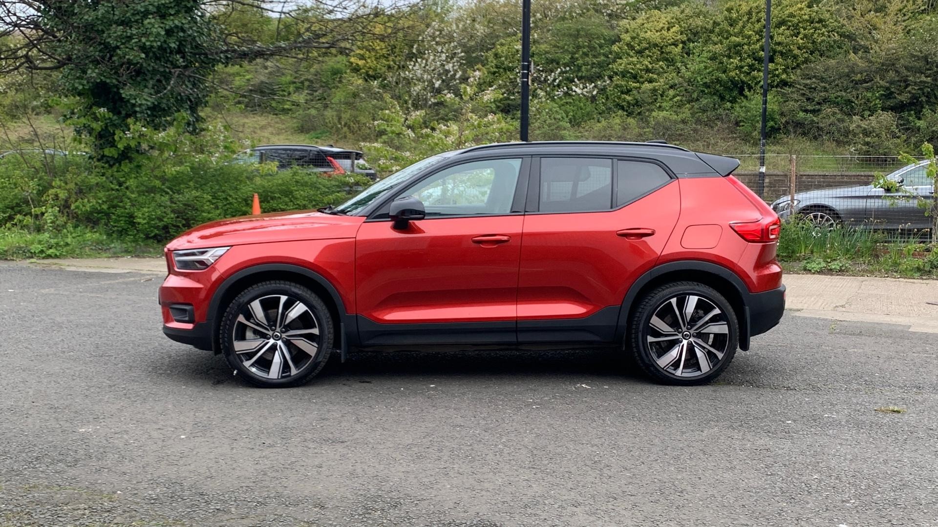 Volvo XC40 P8 78kWh First Edition Auto AWD 5dr (NG21FWA) image 7