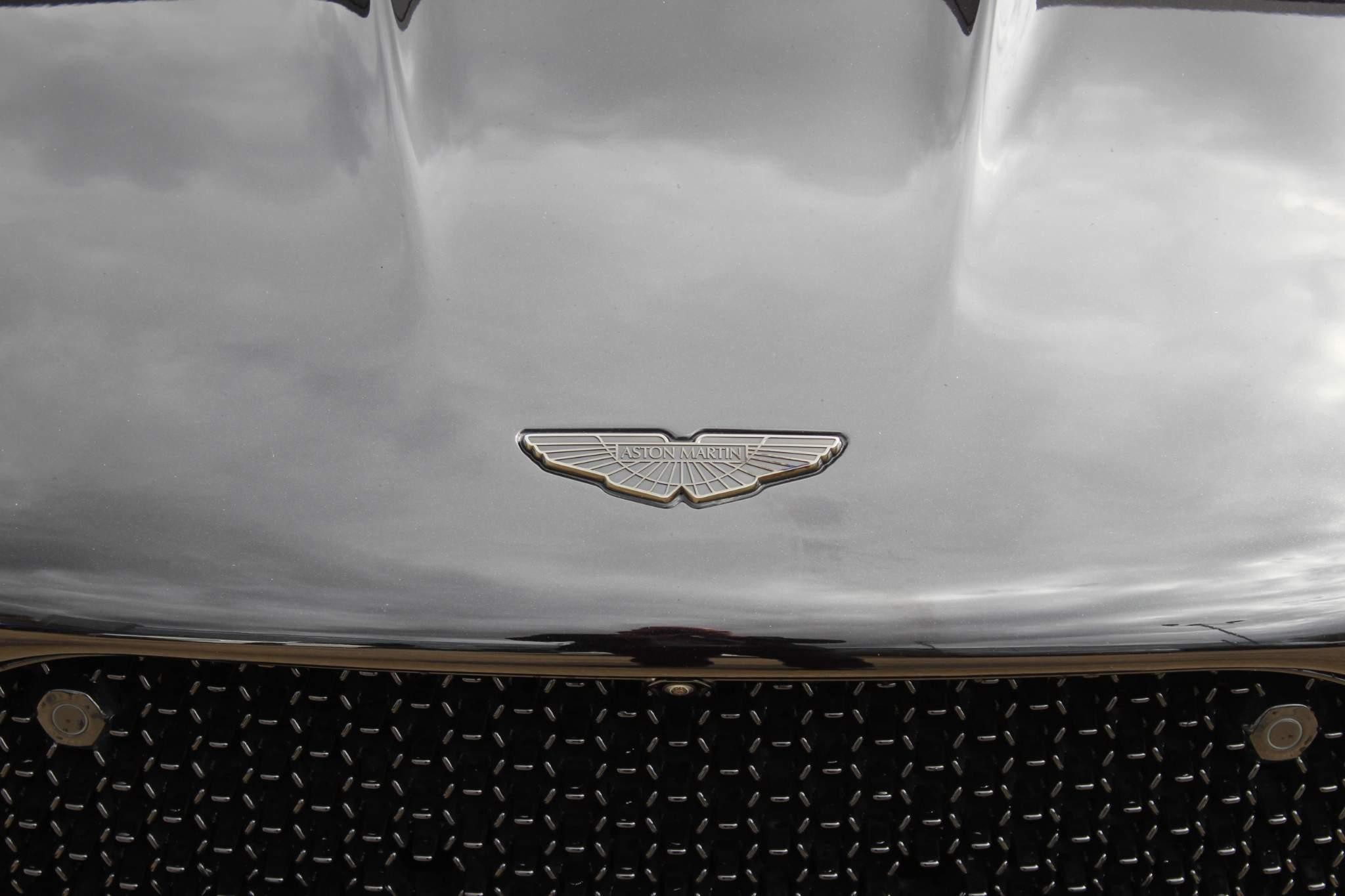 Aston Martin DBS 5.2 V12 BiTurbo Coupe 2dr Petrol Auto Euro 6 (s/s) (715 bhp) (NJ23FVK) image 17