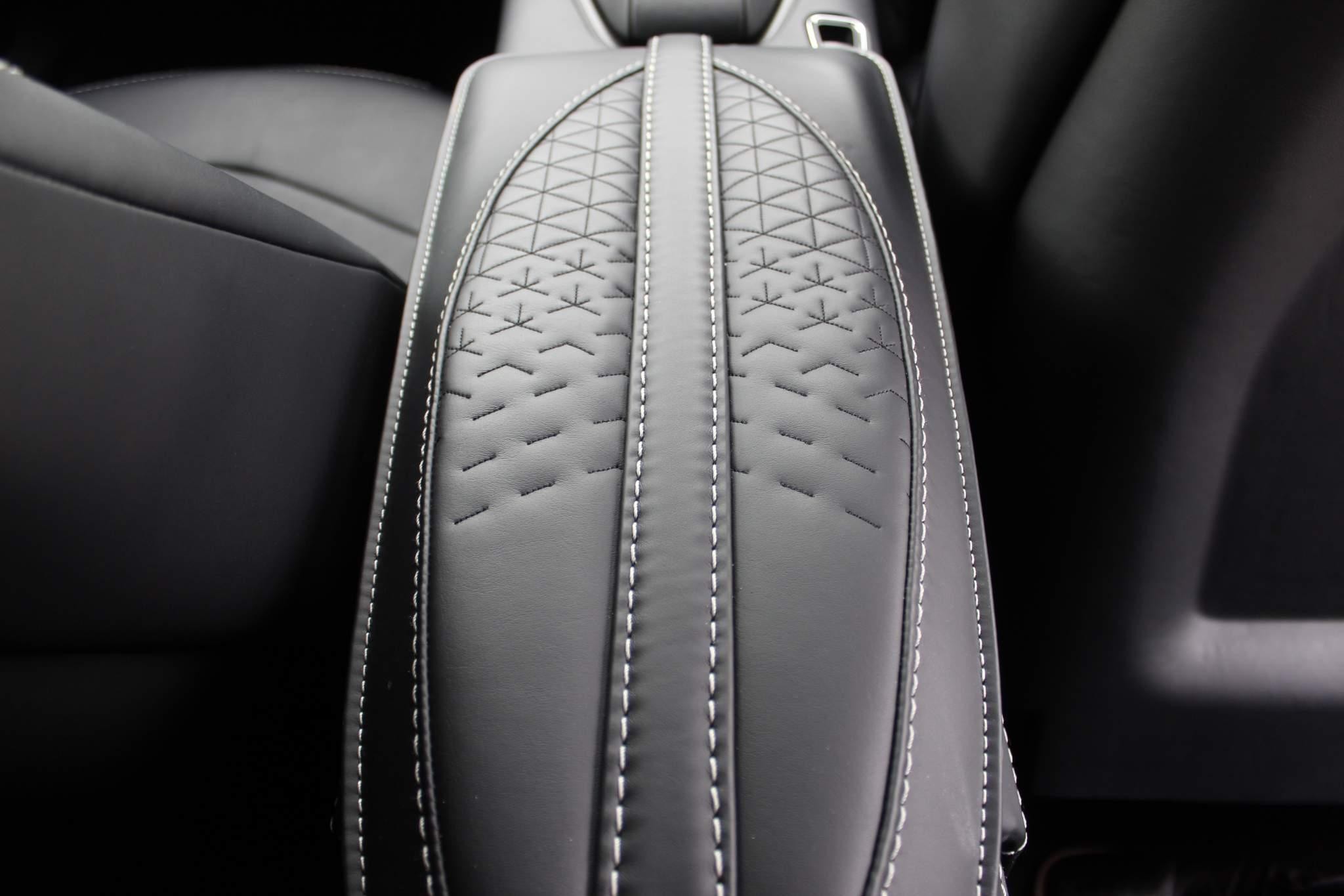 Aston Martin DBS 5.2 V12 BiTurbo Coupe 2dr Petrol Auto Euro 6 (s/s) (715 bhp) (NJ23FVK) image 27