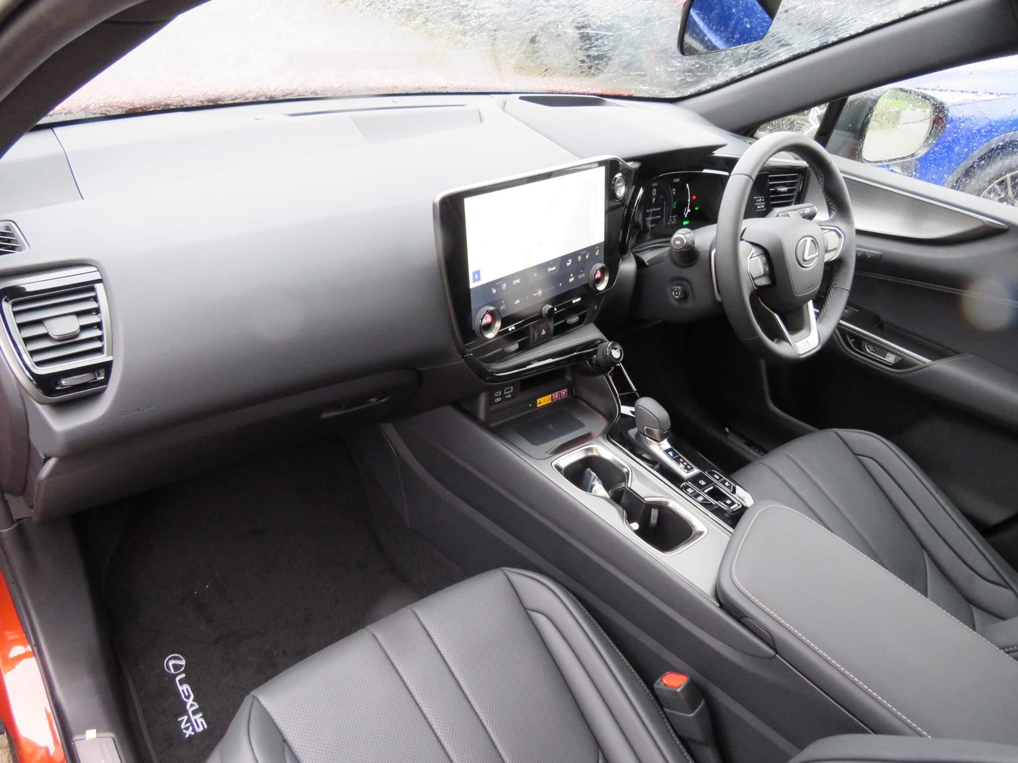Lexus NX 450h+ 2.5 F-Sport 5dr E-CVT Premium Plus/Sunroof (NJ24UBS) image 14
