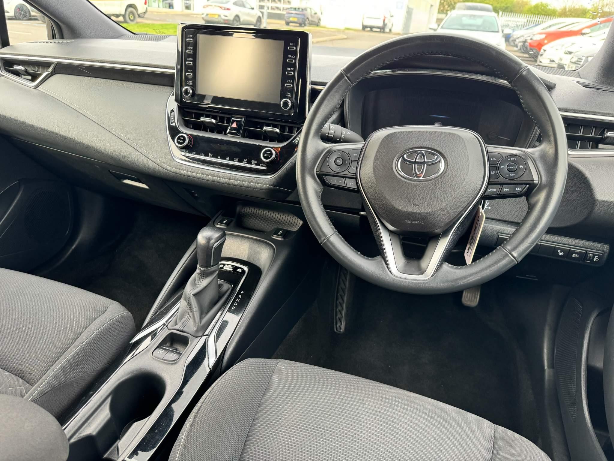 Toyota Corolla 1.8 VVT-i Hybrid Icon Tech 5dr CVT (BT21WDL) image 15