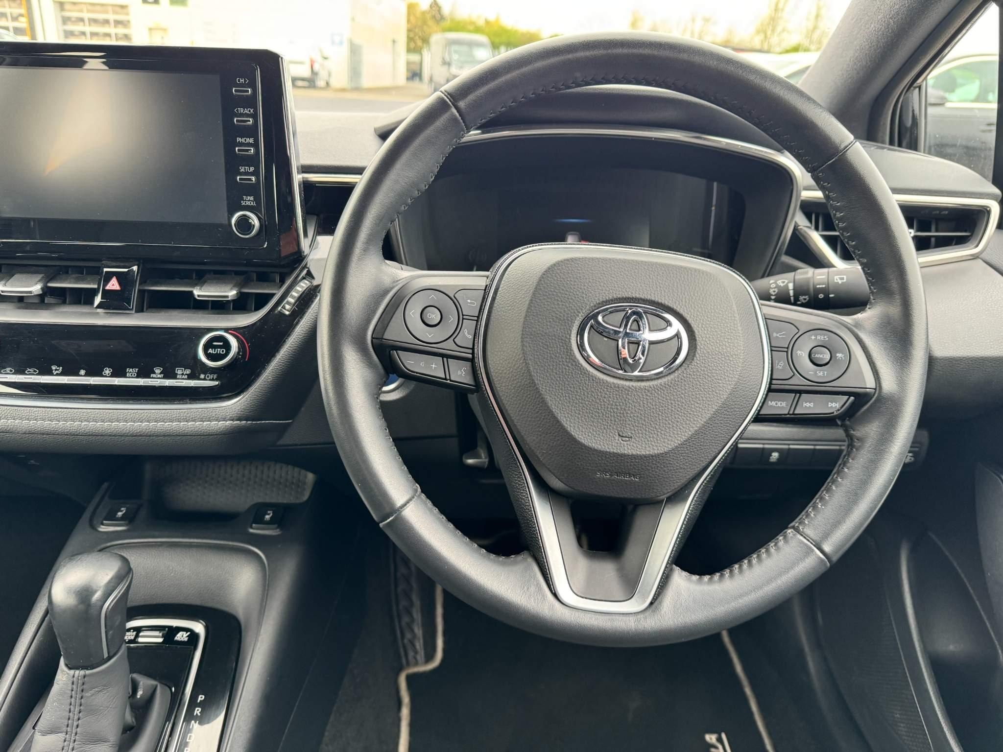 Toyota Corolla 1.8 VVT-i Hybrid Icon 5dr CVT (EO21DXC) image 16