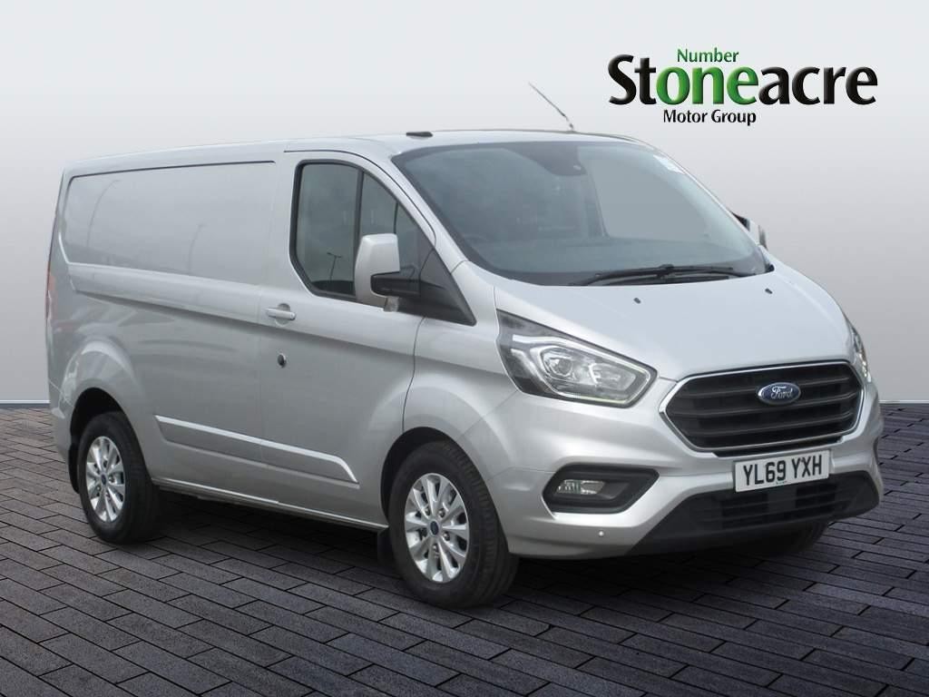 Ford Transit Custom 2.0 EcoBlue 130ps Low Roof Limited Van (YL69YXH) image 0