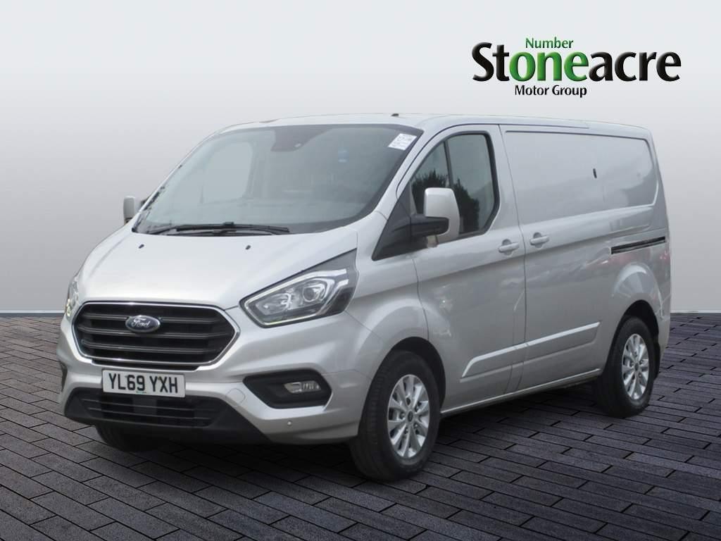 Ford Transit Custom 2.0 EcoBlue 130ps Low Roof Limited Van (YL69YXH) image 2