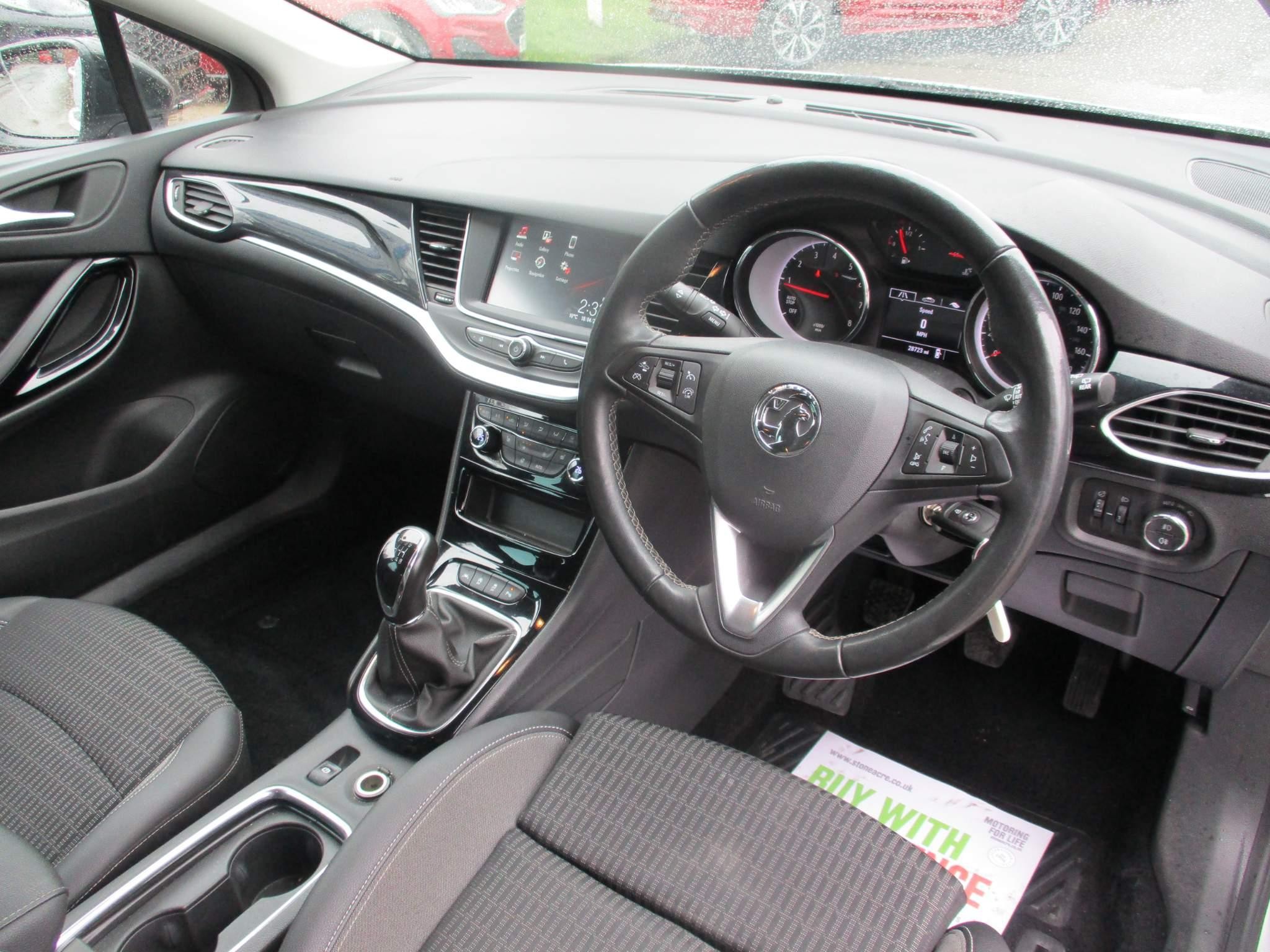 Vauxhall Astra 1.2 Turbo 145 Griffin Edition 5dr (HT71DNO) image 10