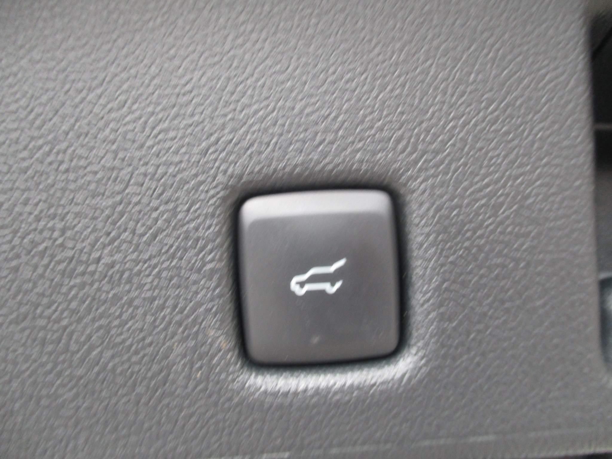 Ford Kuga Image 21