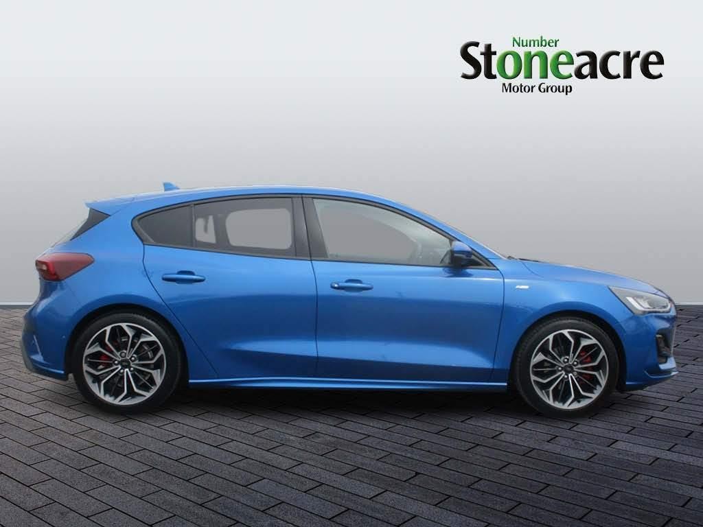 Ford Focus Image 2