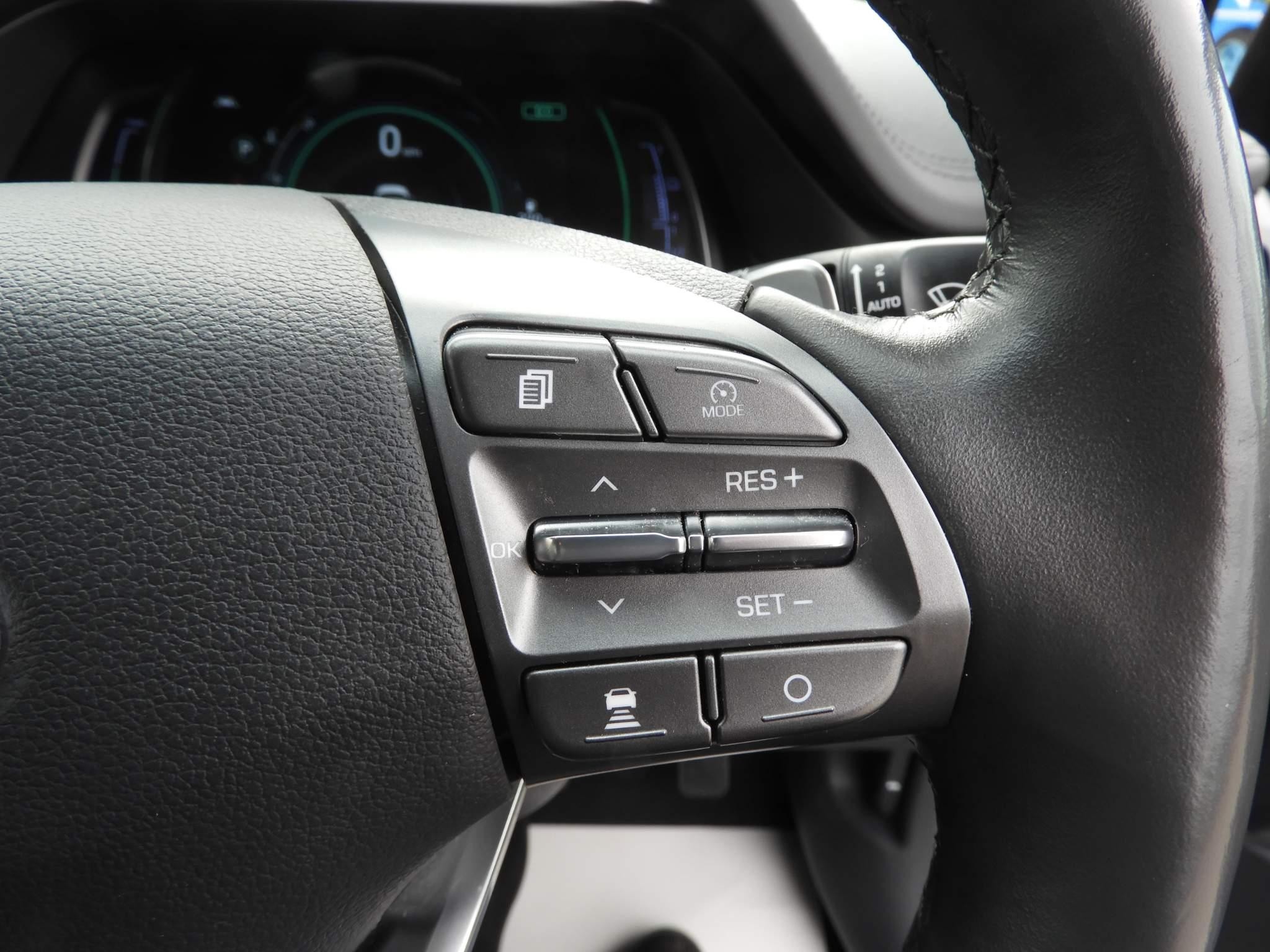 Hyundai IONIQ 1.6 h-GDi Premium SE Hatchback 5dr Petrol Hybrid DCT Euro 6 (s/s) (141 ps) (OV71EZT) image 20