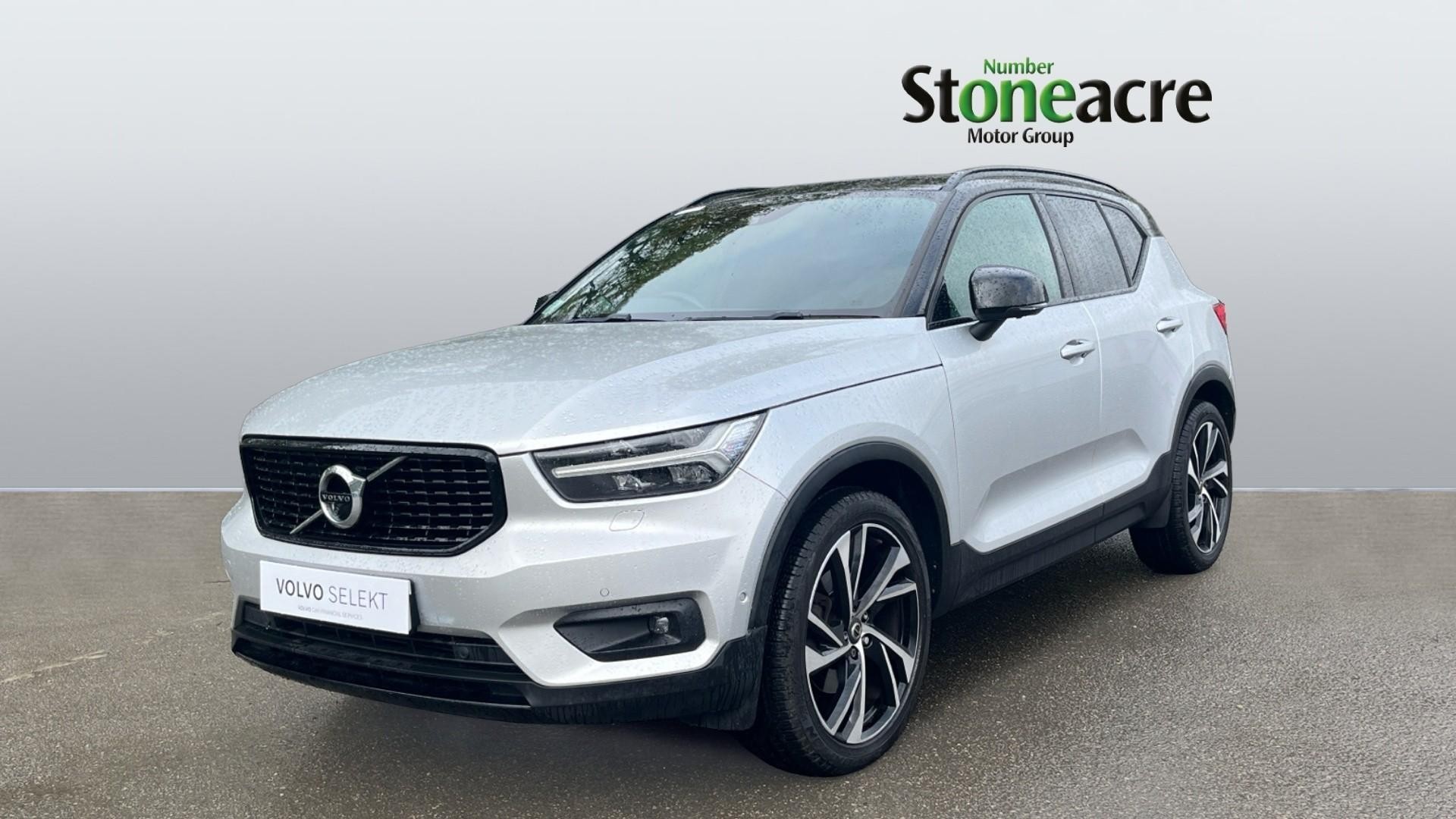 Volvo XC40 D4 AWD First Edition wk06 Automatic (HV18XPP) image 3